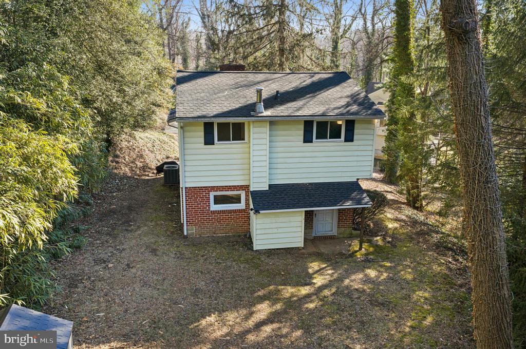 BROADNECK SCHOOLS | 1294 CIRCLE DRIVE
