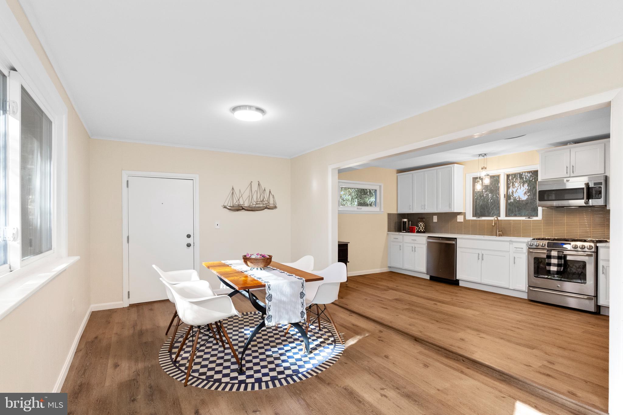 BROADNECK SCHOOLS | 1294 CIRCLE DRIVE