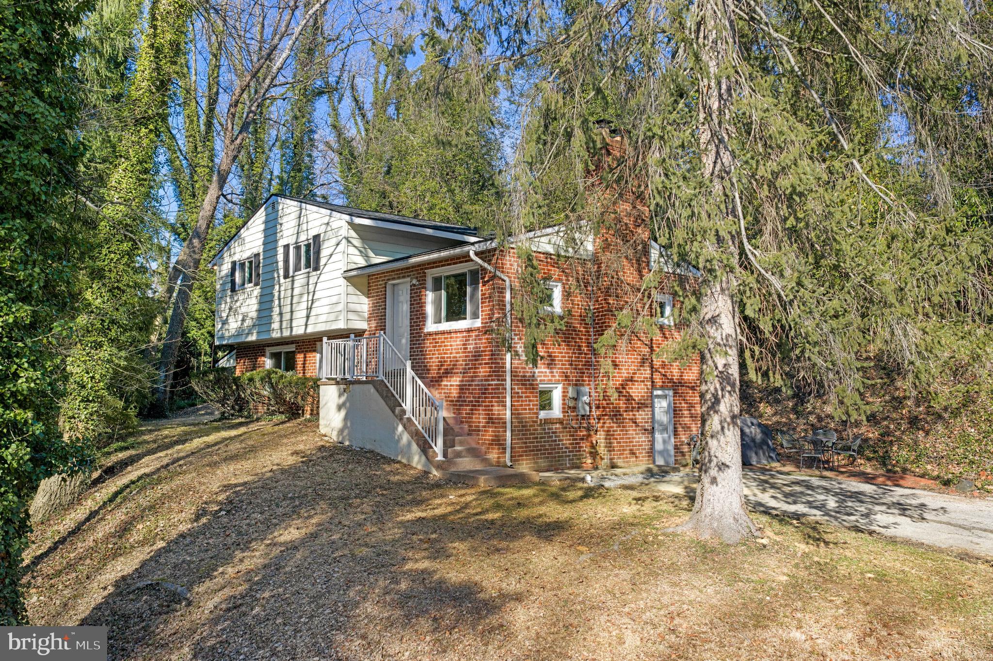 BROADNECK SCHOOLS | 1294 CIRCLE DRIVE