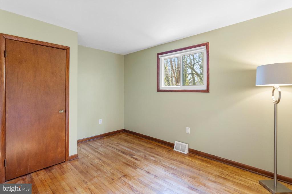 BROADNECK SCHOOLS | 1294 CIRCLE DRIVE