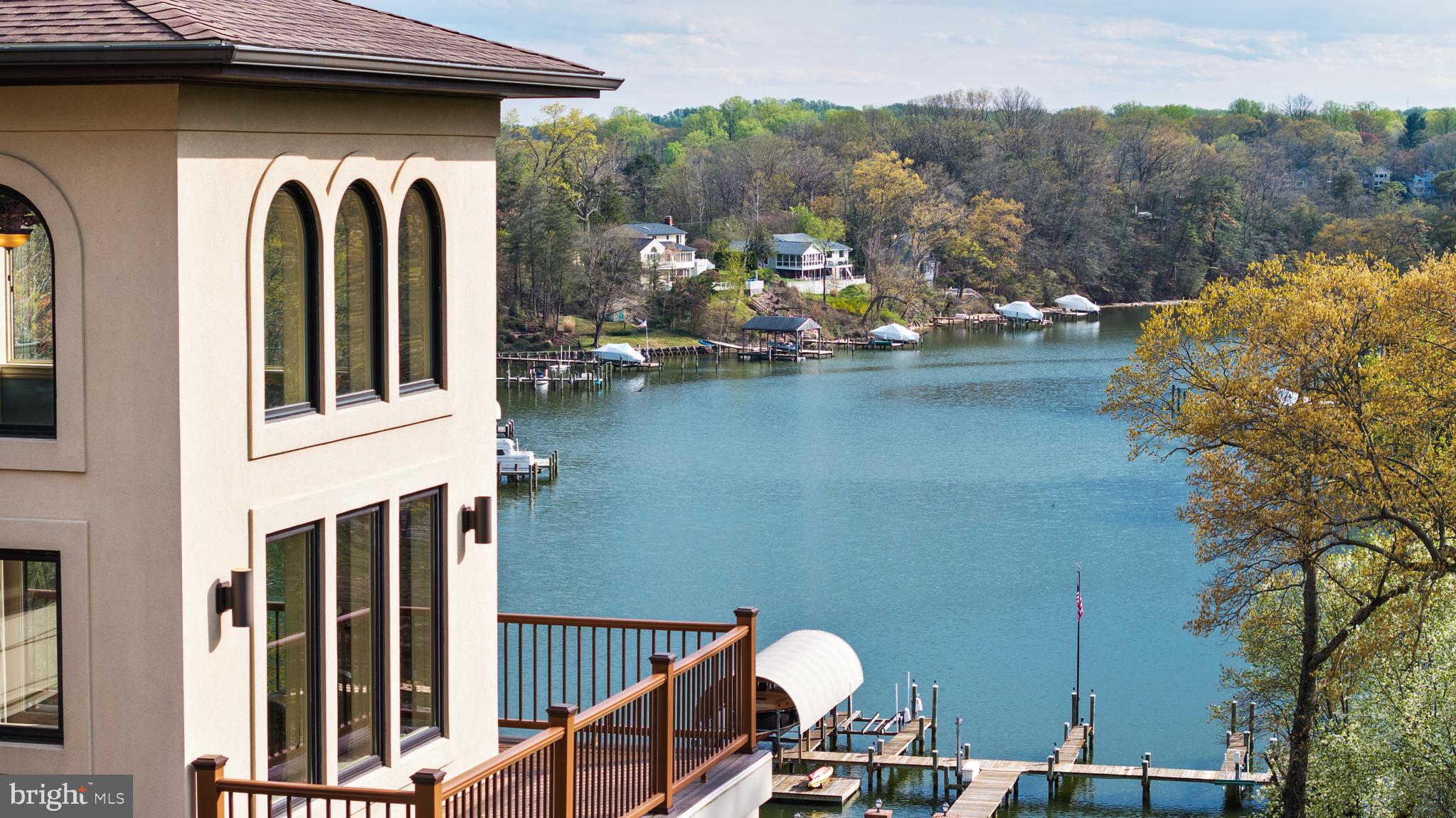 THE POD | 423 BENFIELD ROAD