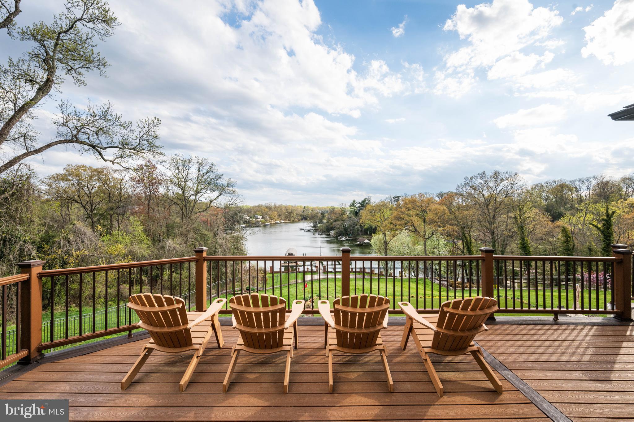 THE POD | 423 BENFIELD ROAD