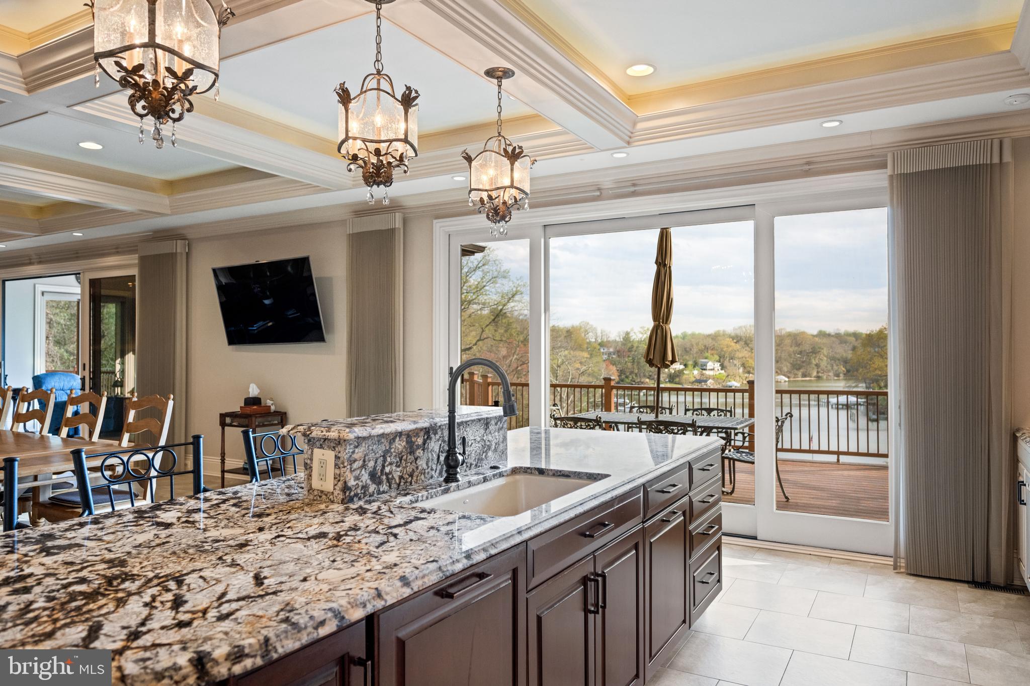 THE POD | 423 BENFIELD ROAD