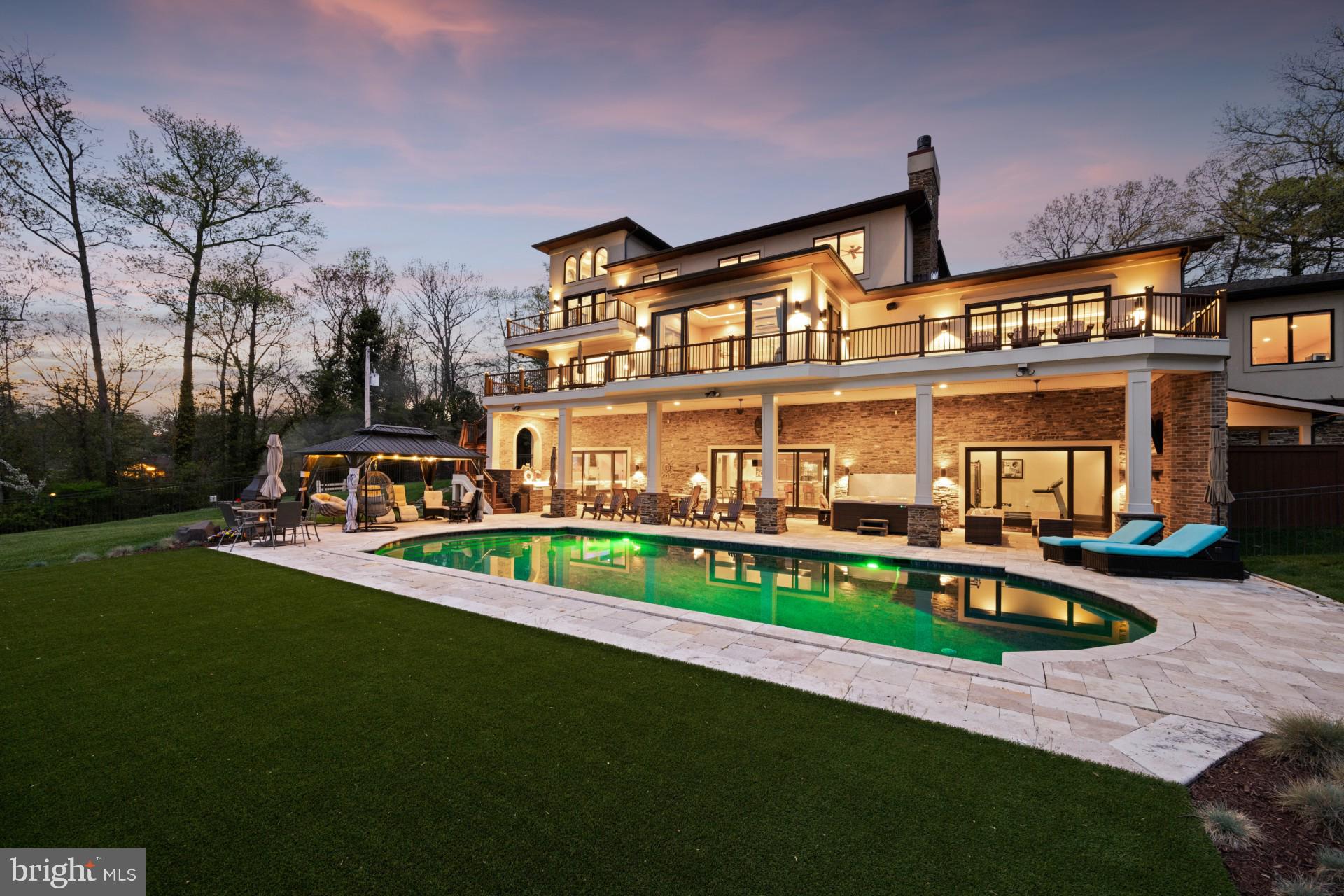 THE POD | 423 BENFIELD ROAD