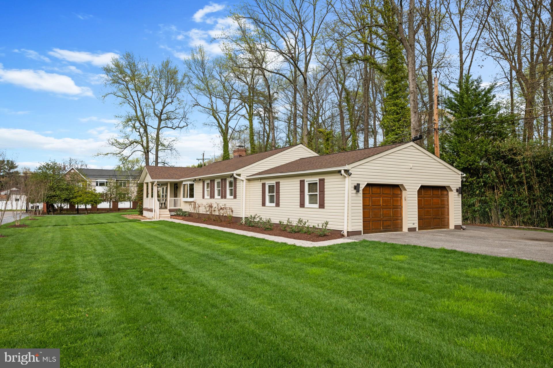 THE POD | 423 BENFIELD ROAD