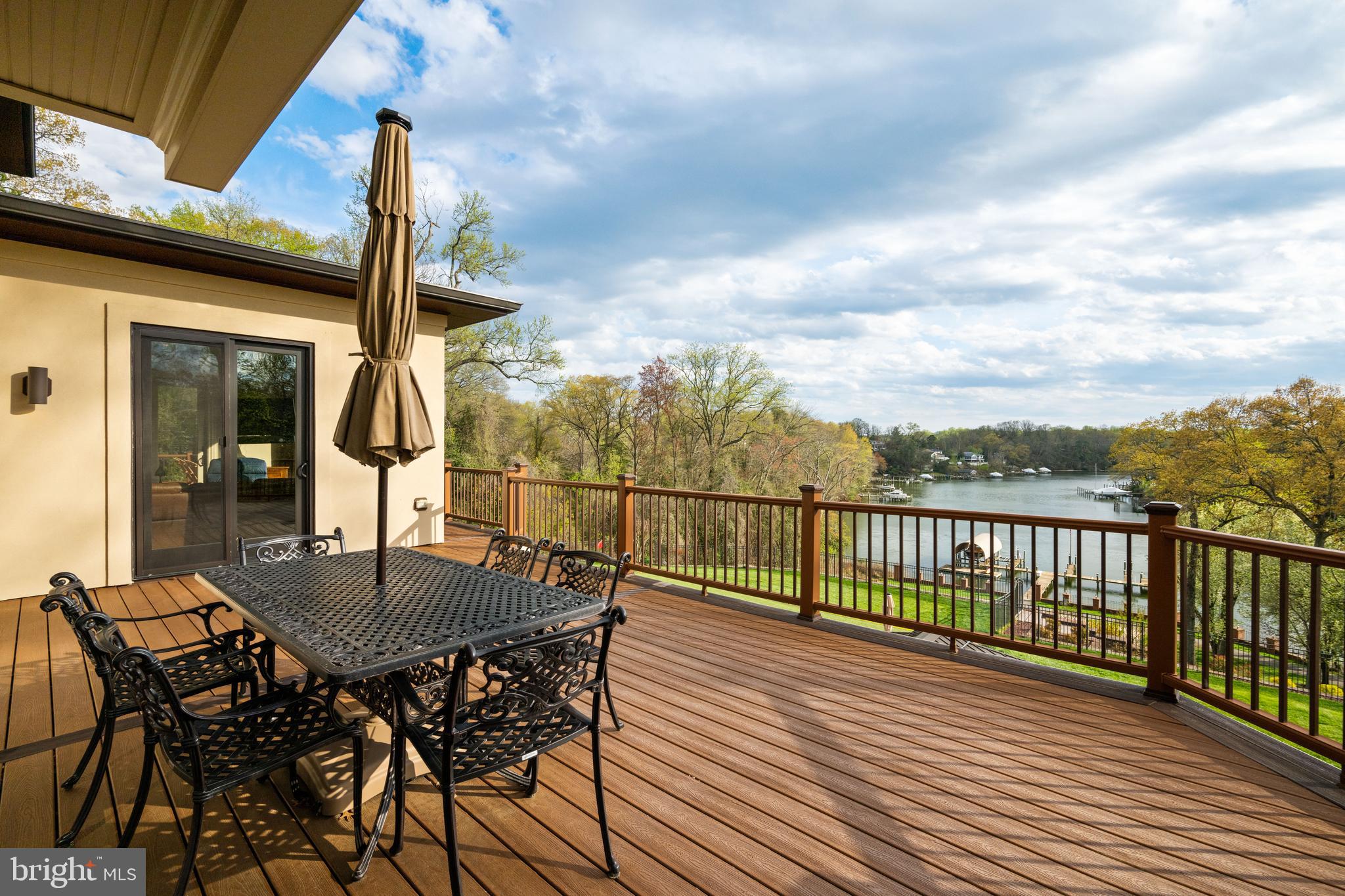 THE POD | 423 BENFIELD ROAD