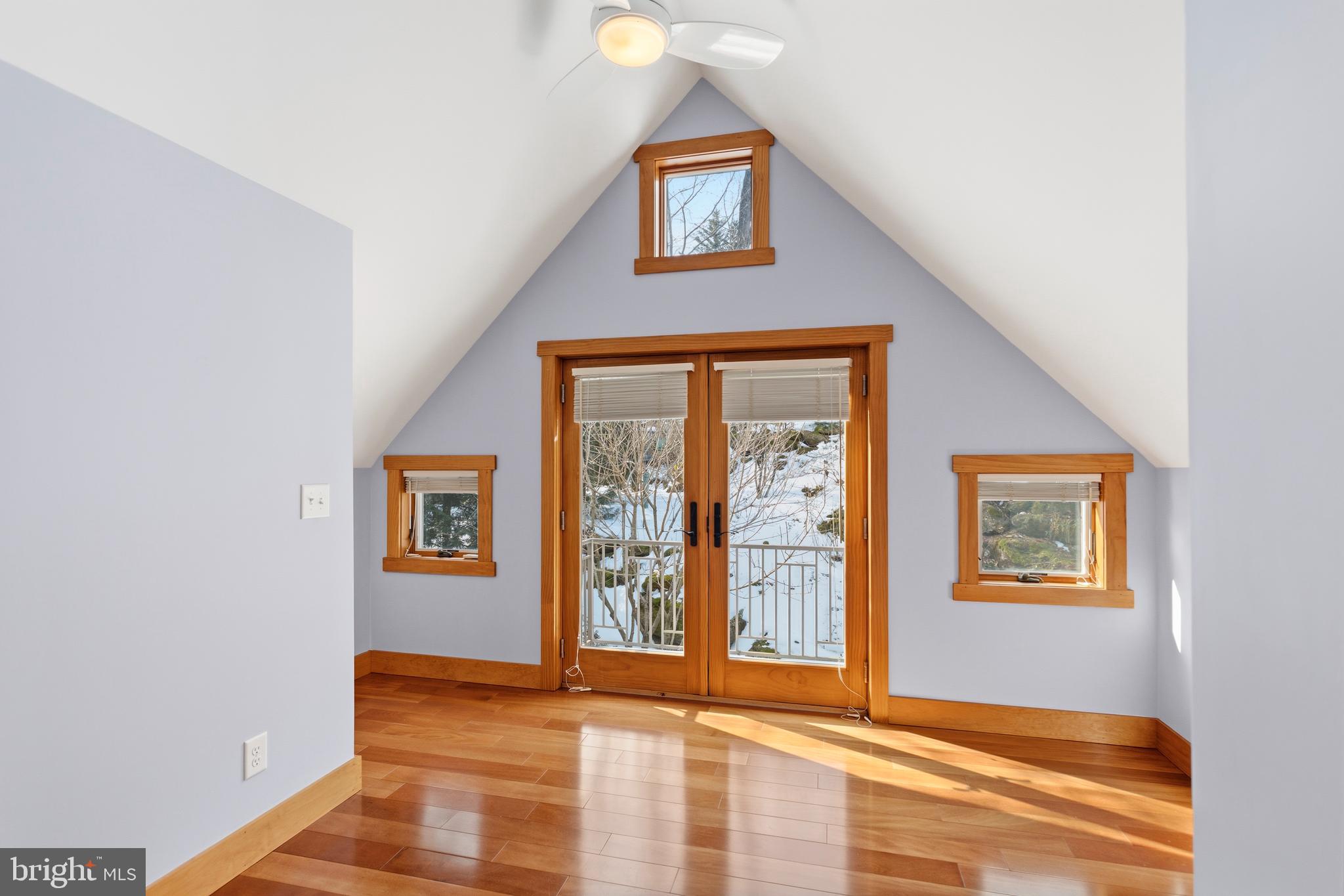 EPPING FOREST WATERFRONT | 357 OVERLOOK TRAIL