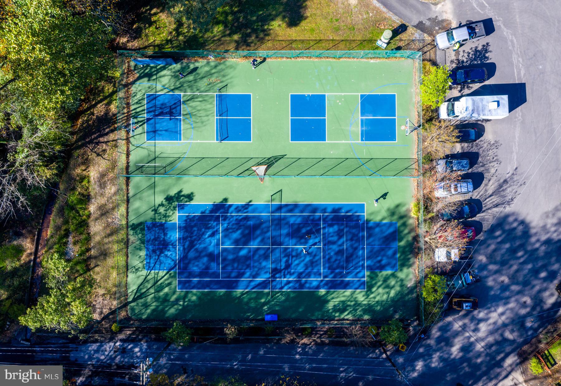 EPPING FOREST WATERFRONT | 357 OVERLOOK TRAIL