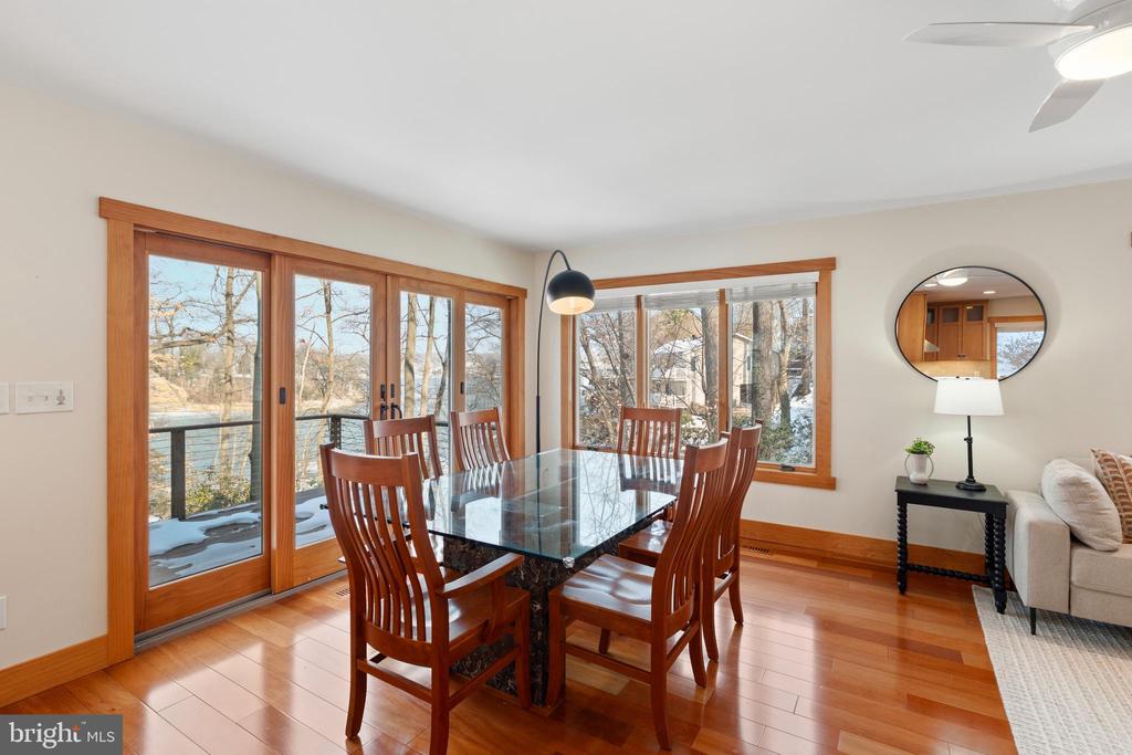 EPPING FOREST WATERFRONT | 357 OVERLOOK TRAIL