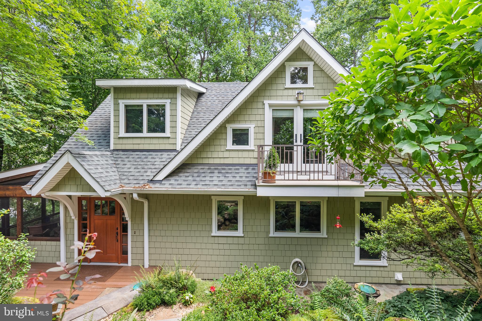 EPPING FOREST WATERFRONT | 357 OVERLOOK TRAIL