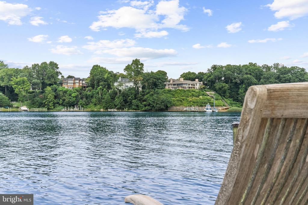 EPPING FOREST WATERFRONT | 357 OVERLOOK TRAIL