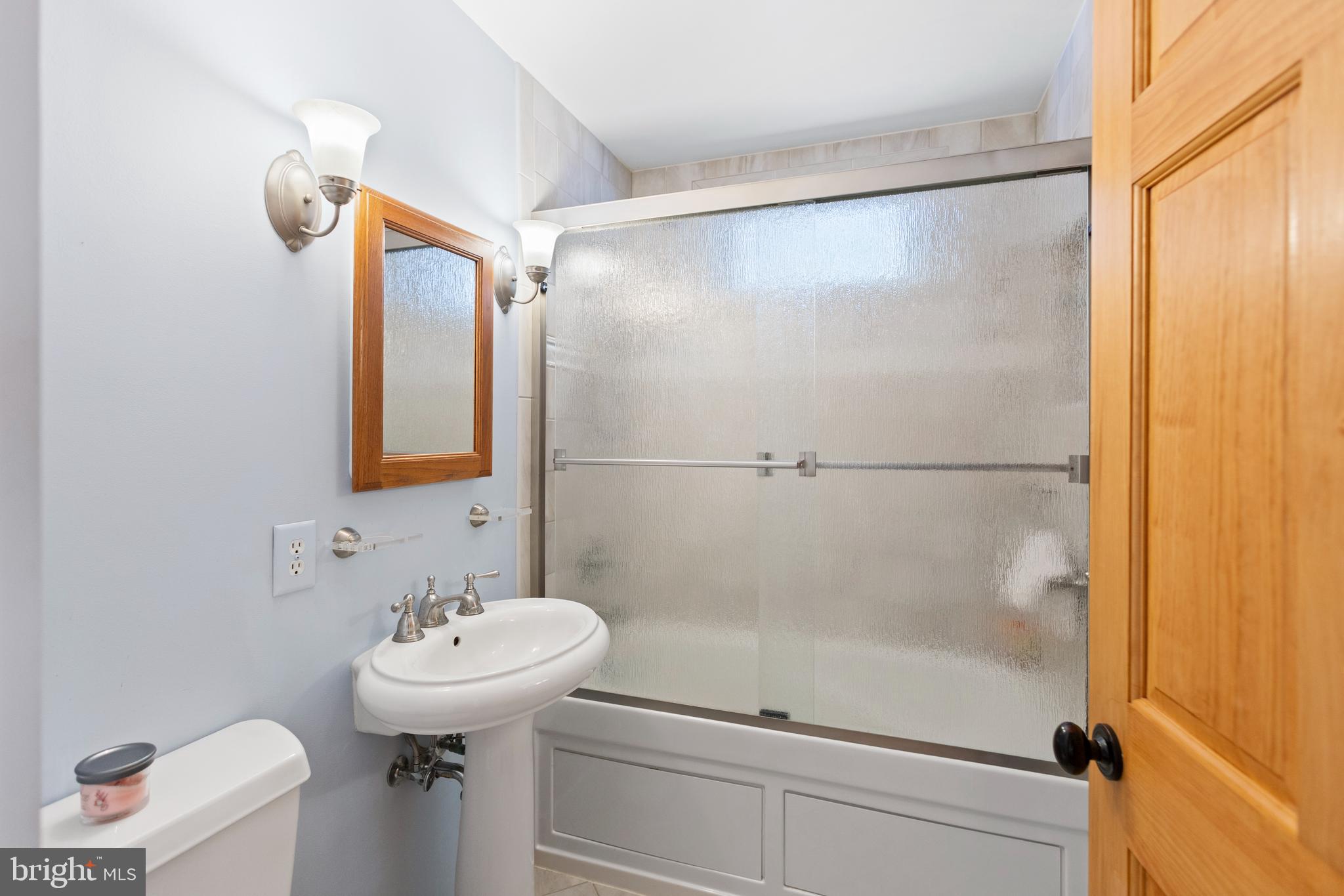 EPPING FOREST WATERFRONT | 357 OVERLOOK TRAIL