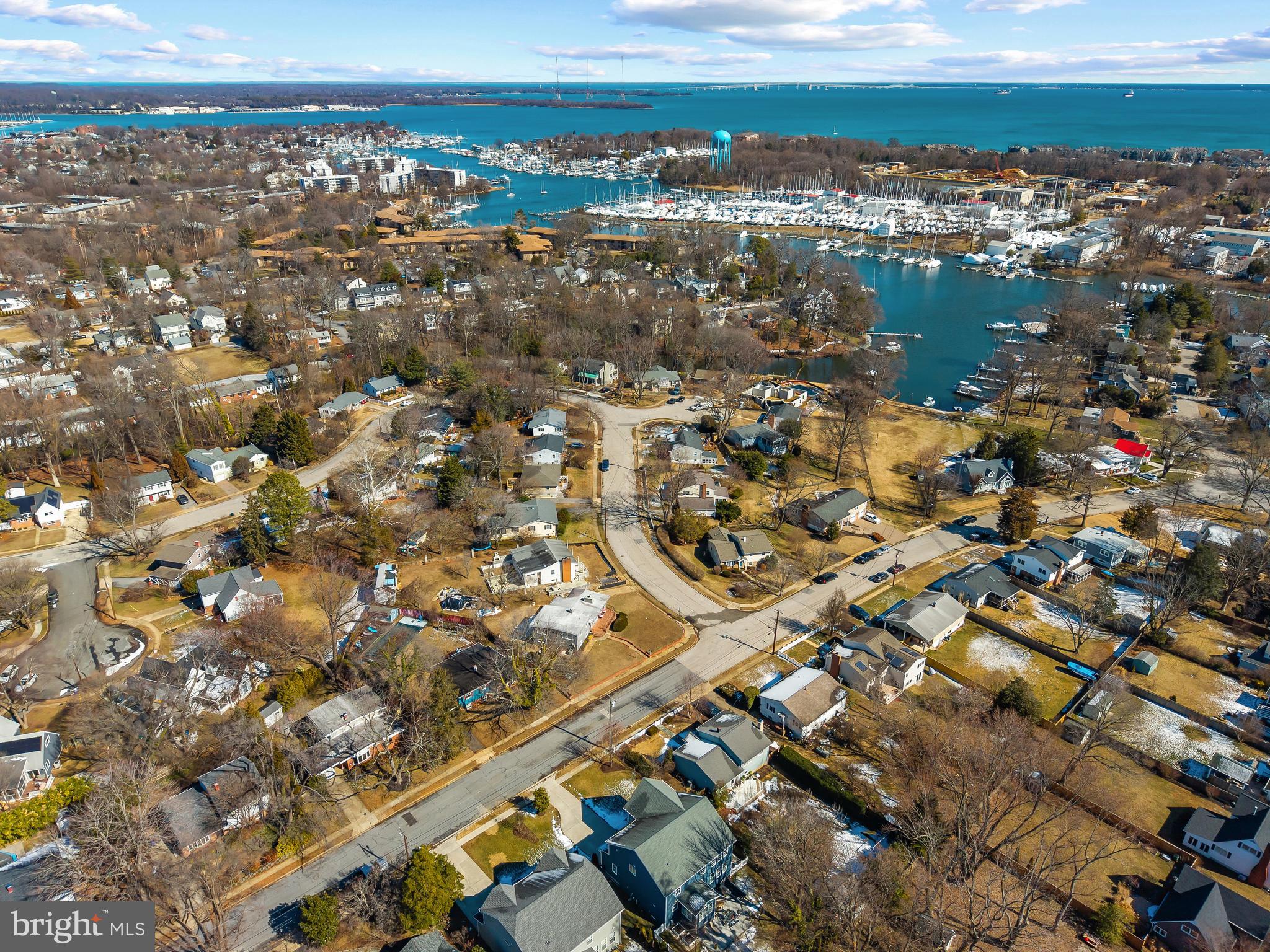 EASTPORT CRAFTSMAN | 819 JANICE DRIVE