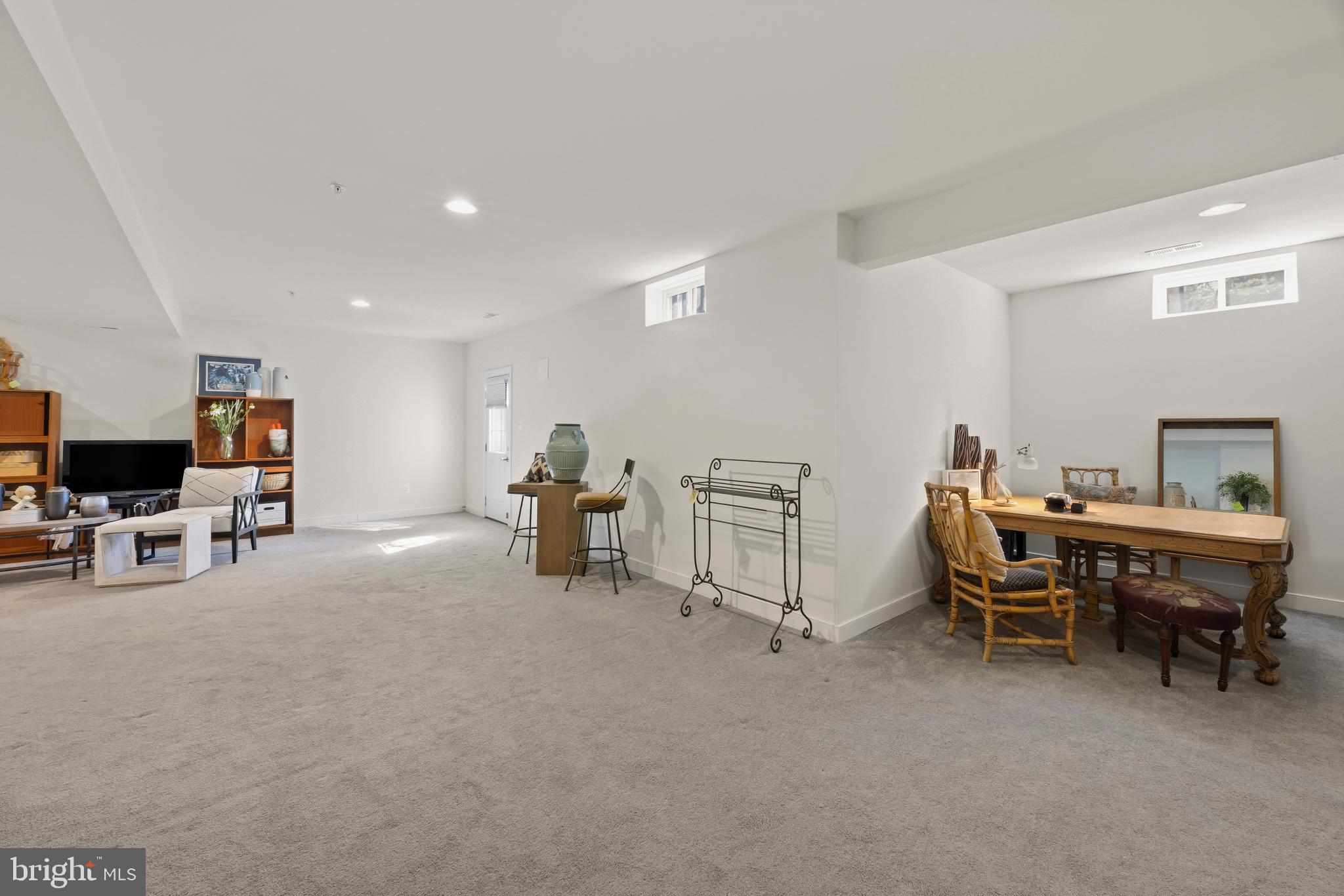 EASTPORT CRAFTSMAN | 819 JANICE DRIVE