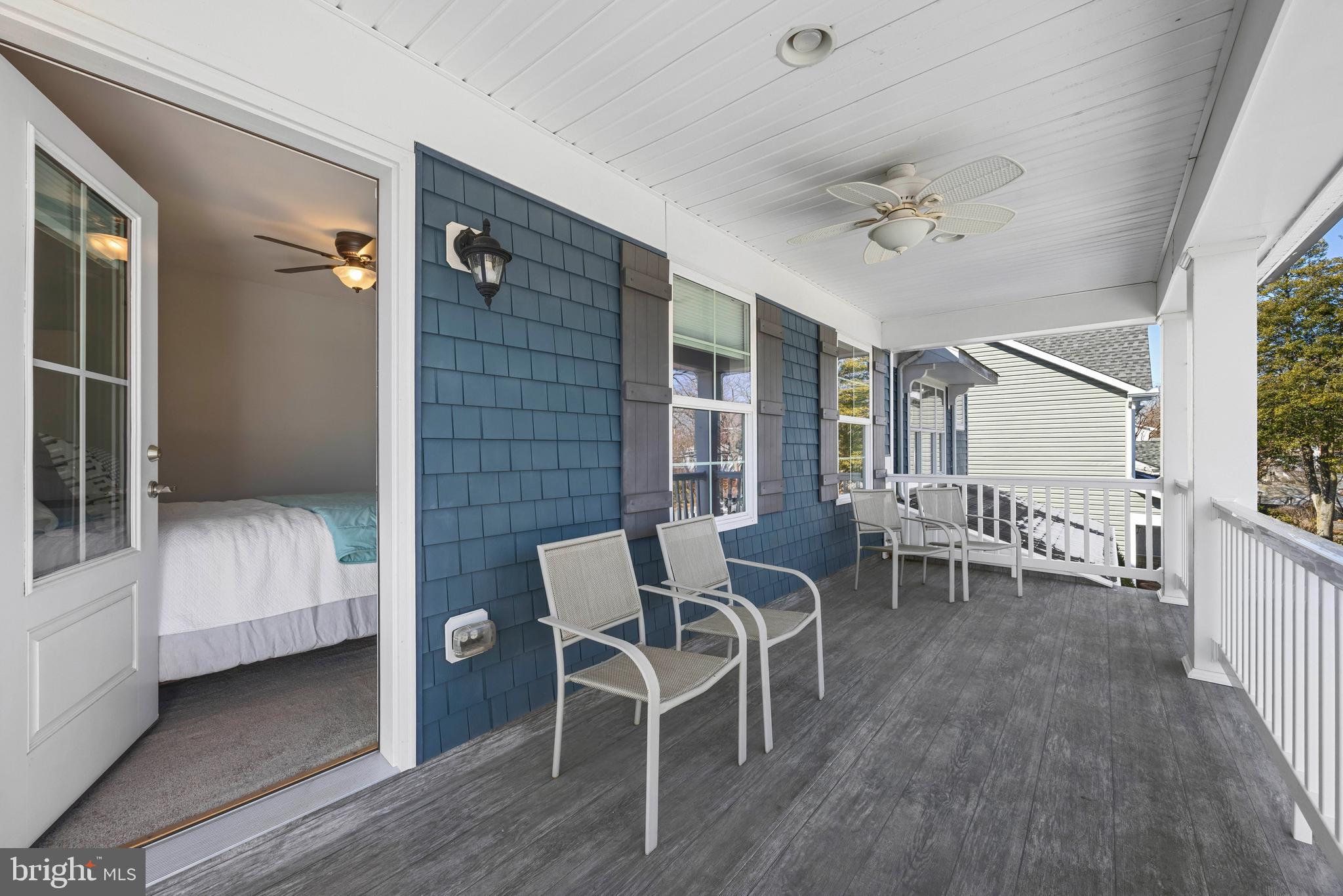 EASTPORT CRAFTSMAN | 819 JANICE DRIVE