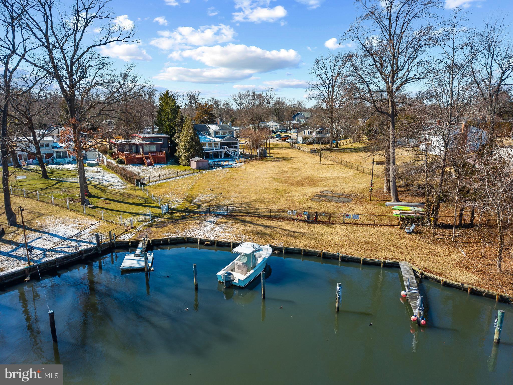 EASTPORT CRAFTSMAN | 819 JANICE DRIVE