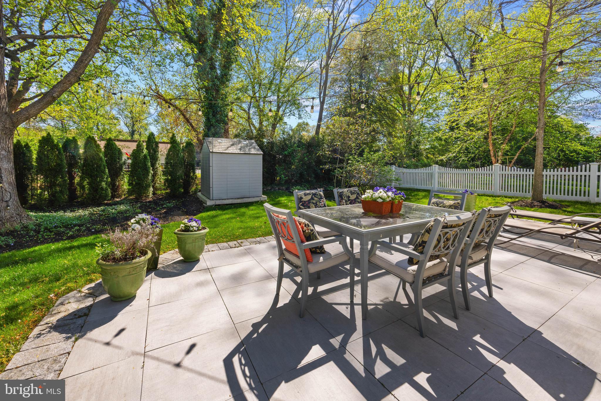 EASTPORT CRAFTSMAN | 819 JANICE DRIVE