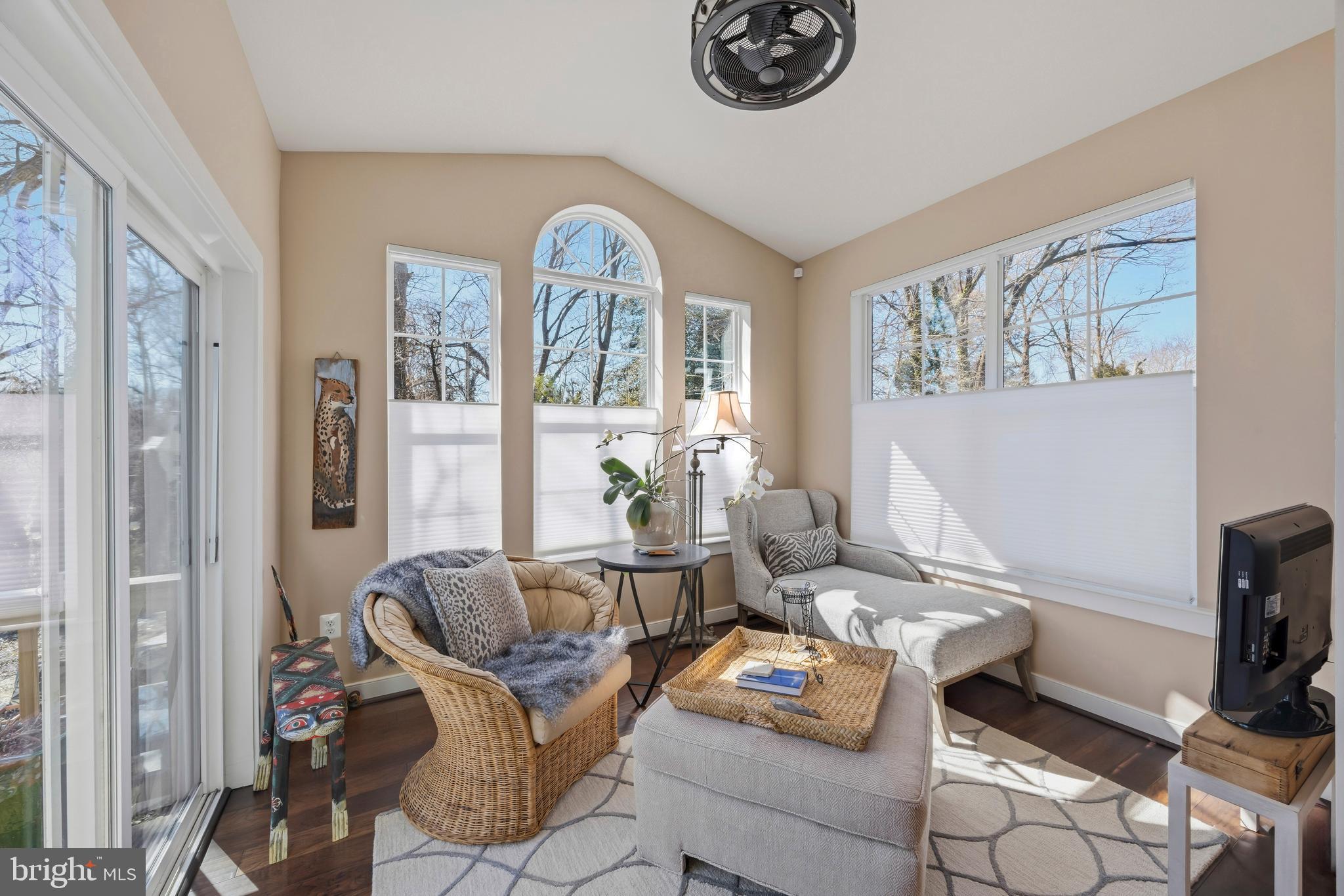 EASTPORT CRAFTSMAN | 819 JANICE DRIVE