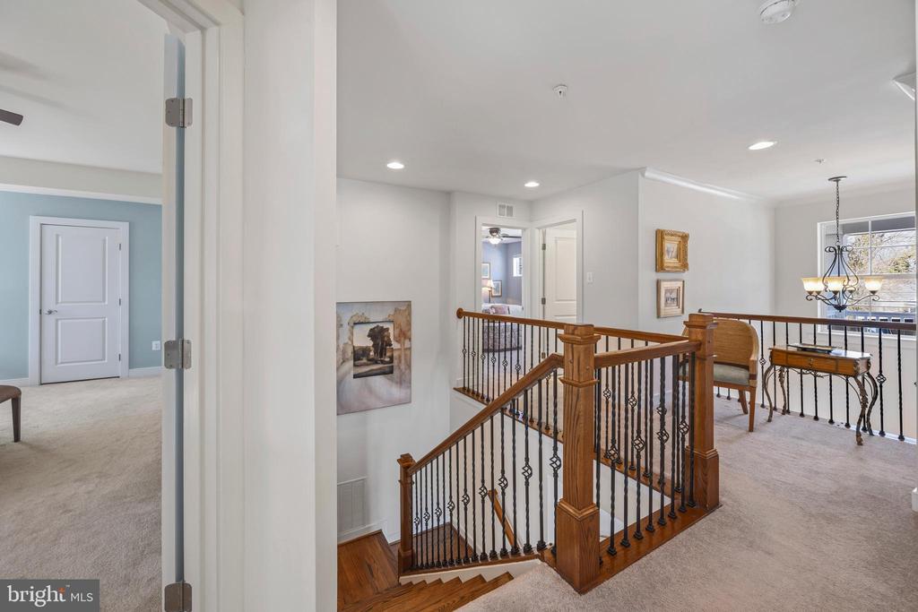 EASTPORT CRAFTSMAN | 819 JANICE DRIVE
