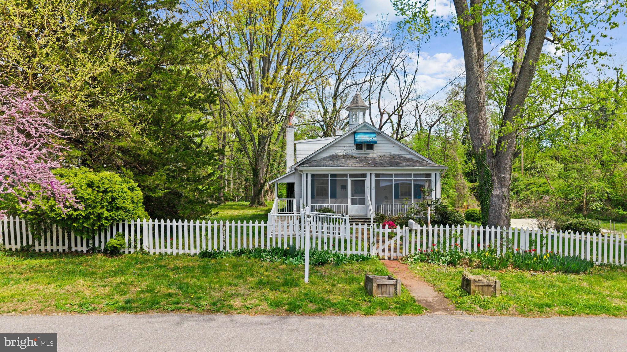 WEST ANNAPOLIS COTTAGE | 4 SHILEY STREET