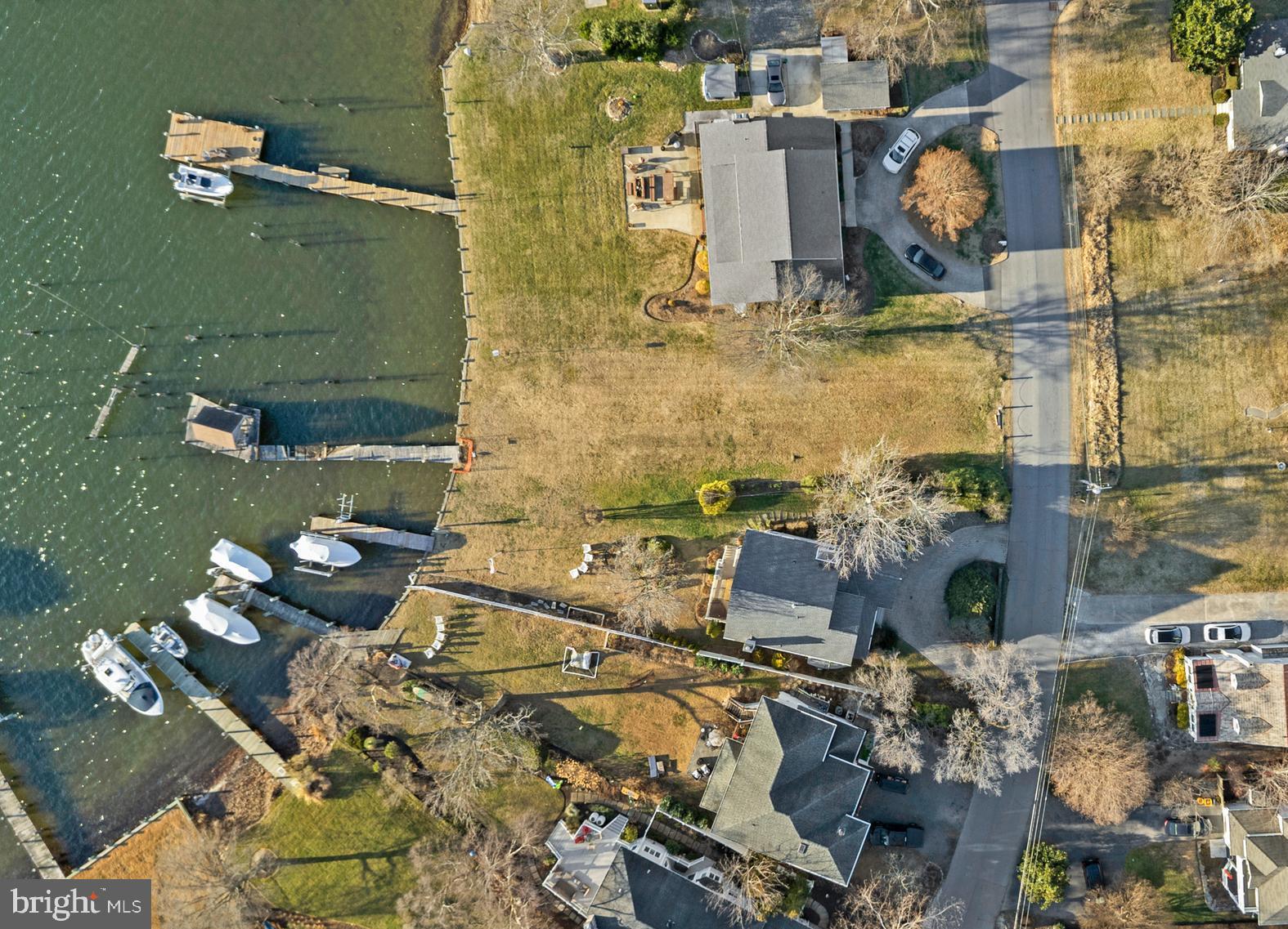 BAY RIDGE WATERFRONT LOT | 48 E LAKE DRIVE