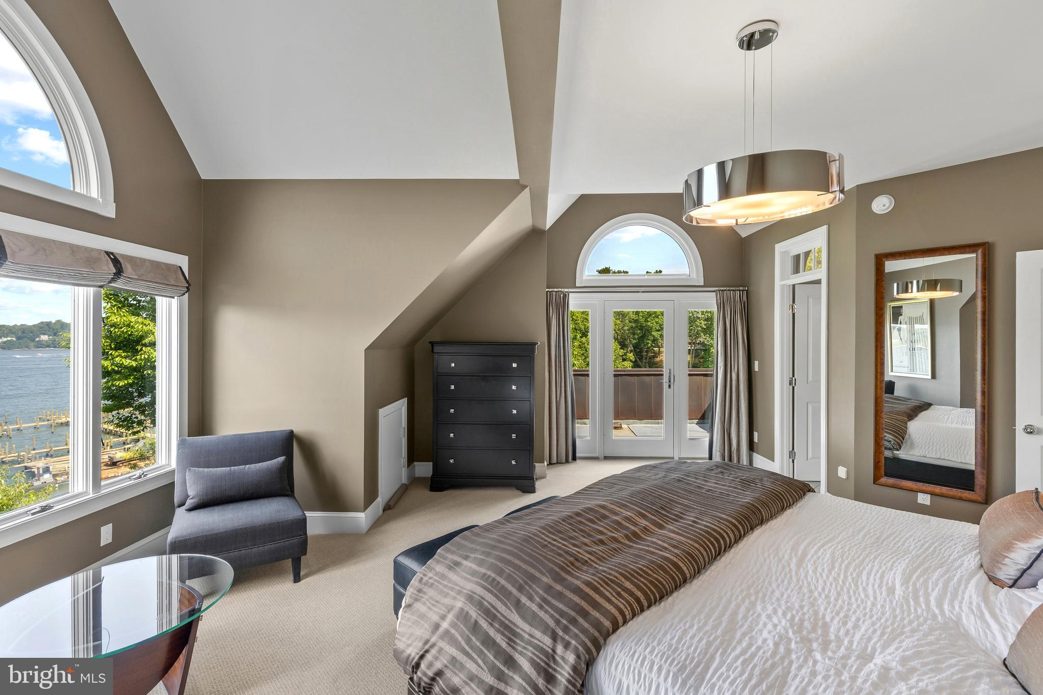 EPPING FOREST WATERFRONT | 349 SHERWOOD TRAIL