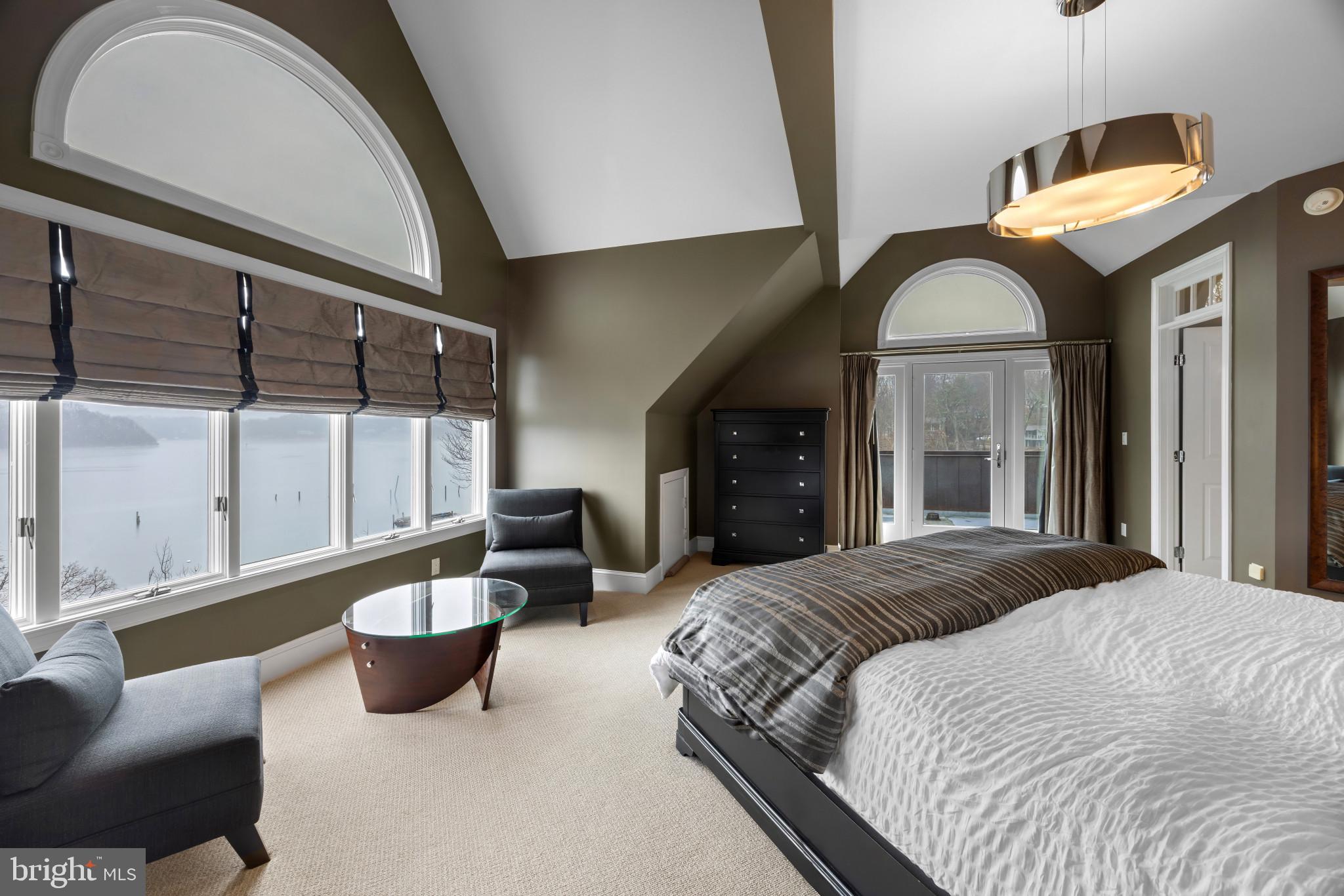 EPPING FOREST WATERFRONT | 349 SHERWOOD TRAIL