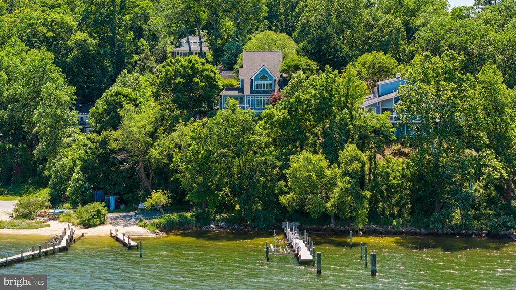 EPPING FOREST WATERFRONT | 349 SHERWOOD TRAIL
