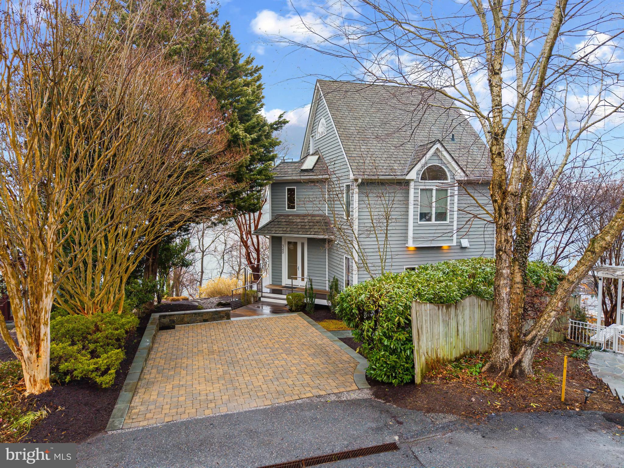 EPPING FOREST WATERFRONT | 349 SHERWOOD TRAIL