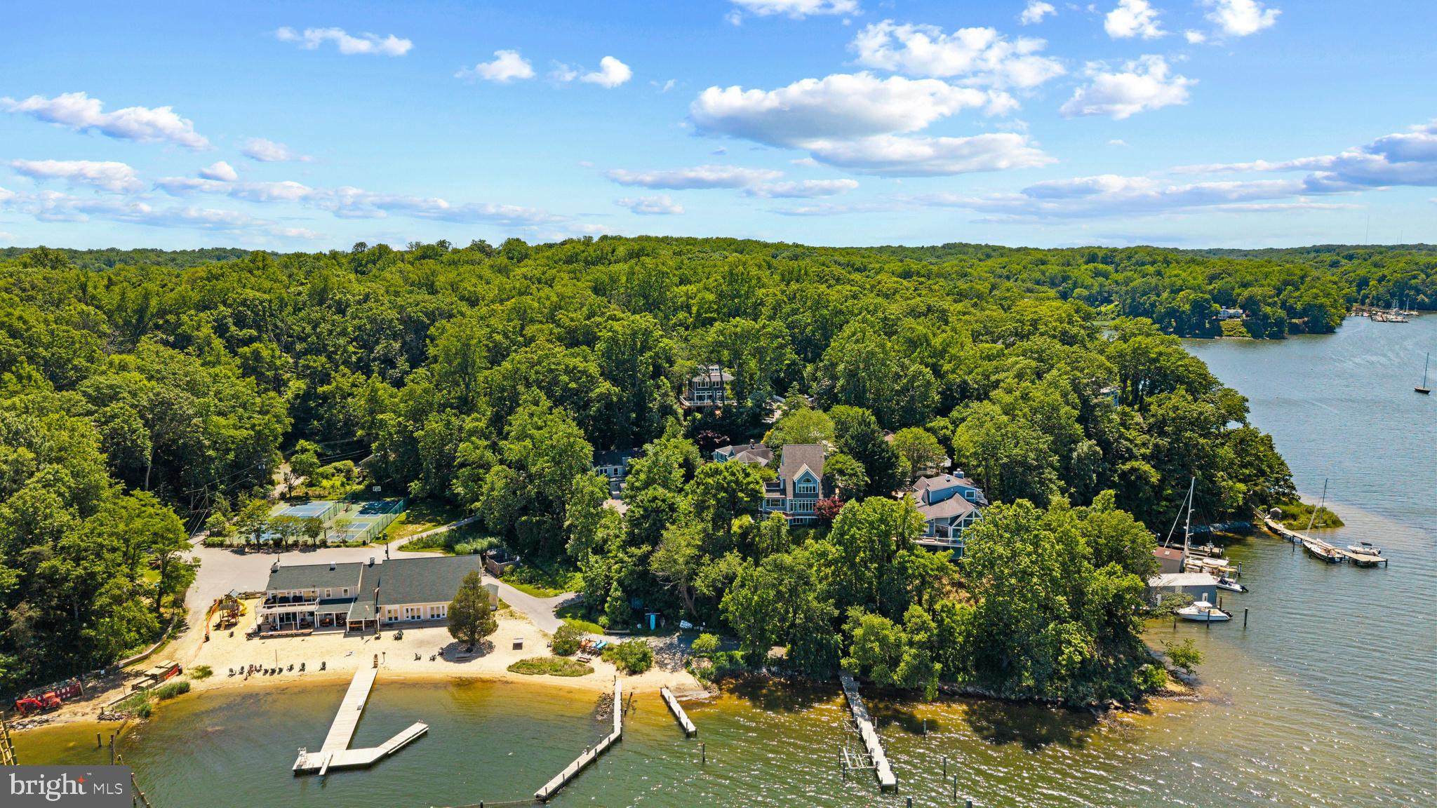 EPPING FOREST WATERFRONT | 349 SHERWOOD TRAIL