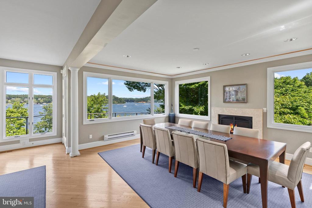 EPPING FOREST WATERFRONT | 349 SHERWOOD TRAIL