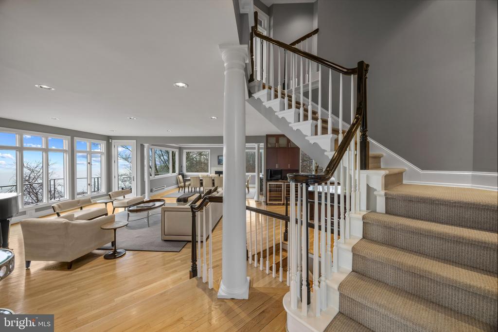 EPPING FOREST WATERFRONT | 349 SHERWOOD TRAIL