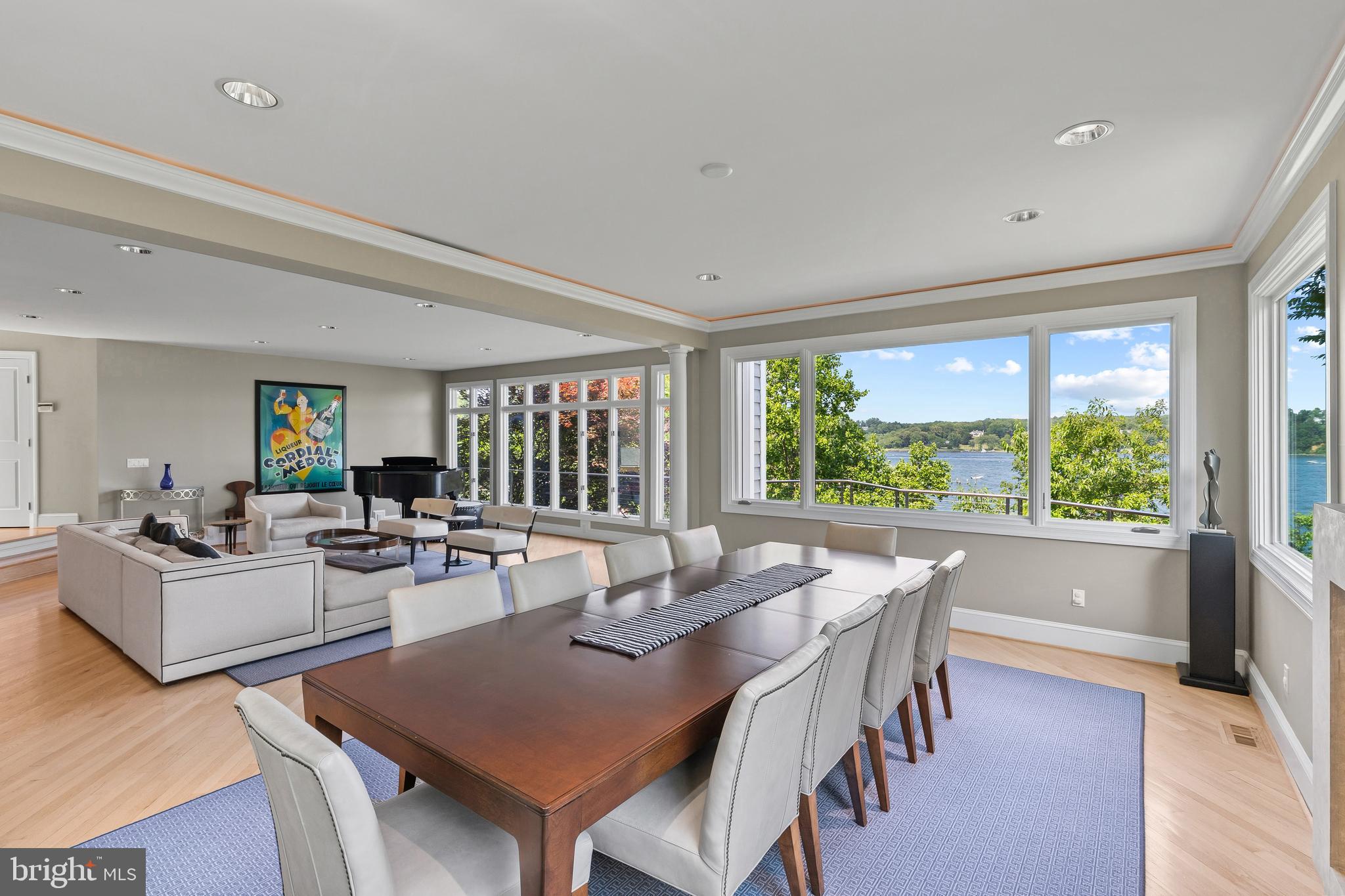 EPPING FOREST WATERFRONT | 349 SHERWOOD TRAIL