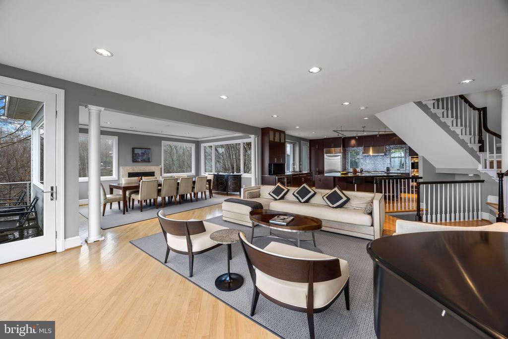 EPPING FOREST WATERFRONT | 349 SHERWOOD TRAIL