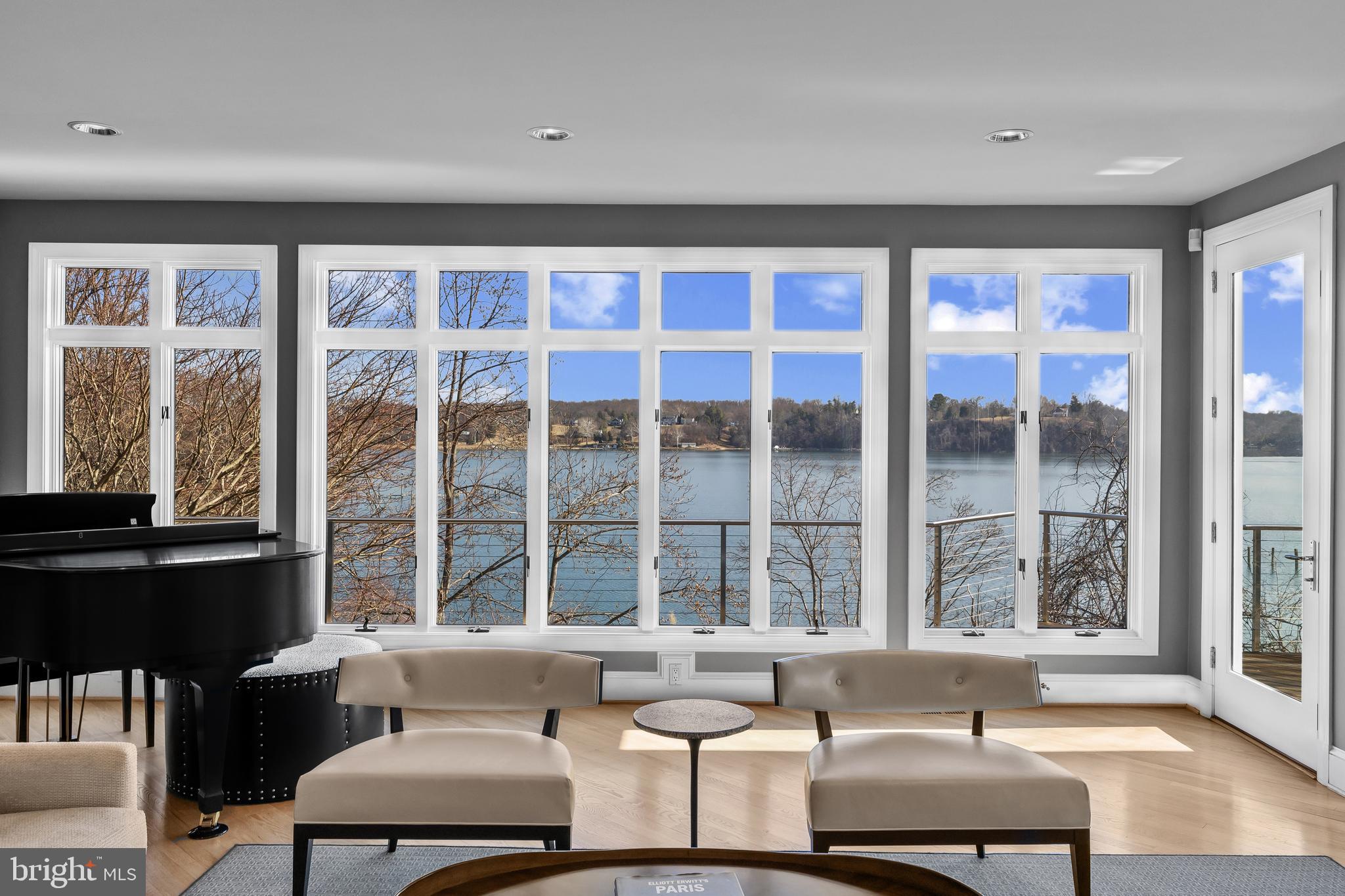 EPPING FOREST WATERFRONT | 349 SHERWOOD TRAIL