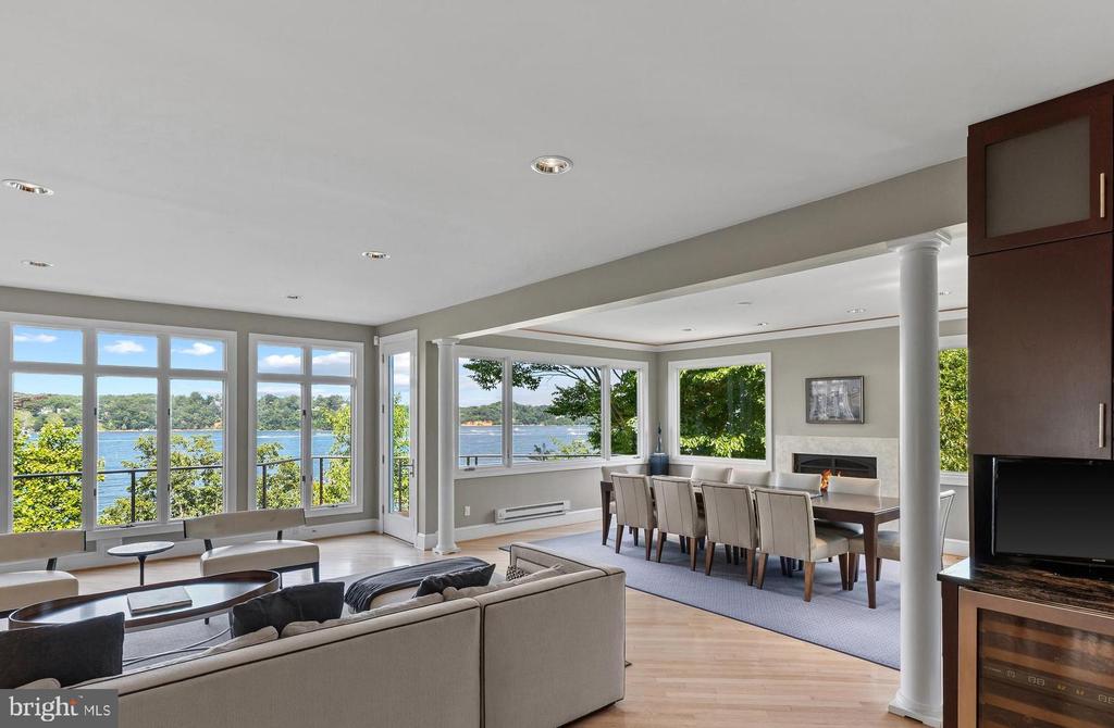 EPPING FOREST WATERFRONT | 349 SHERWOOD TRAIL