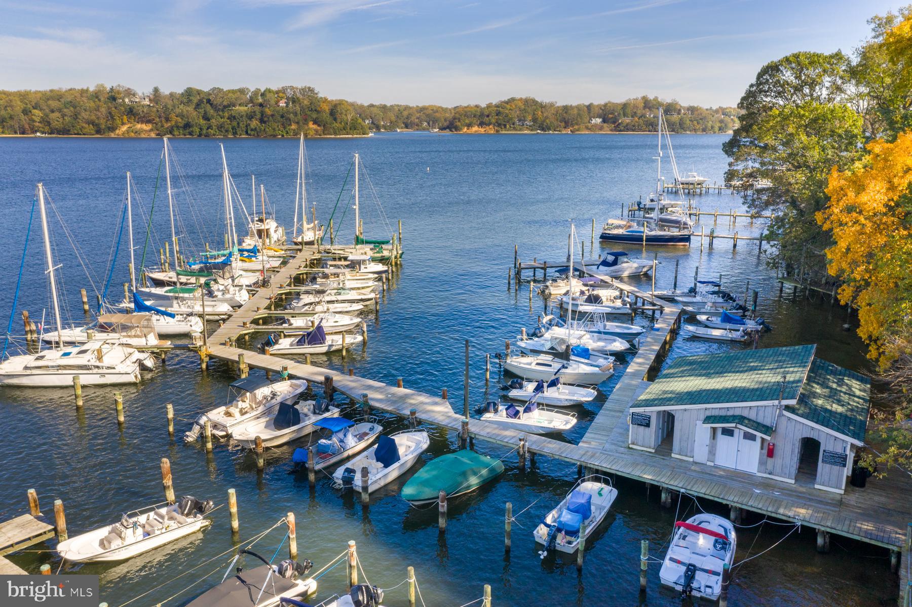 EPPING FOREST WATERFRONT | 349 SHERWOOD TRAIL