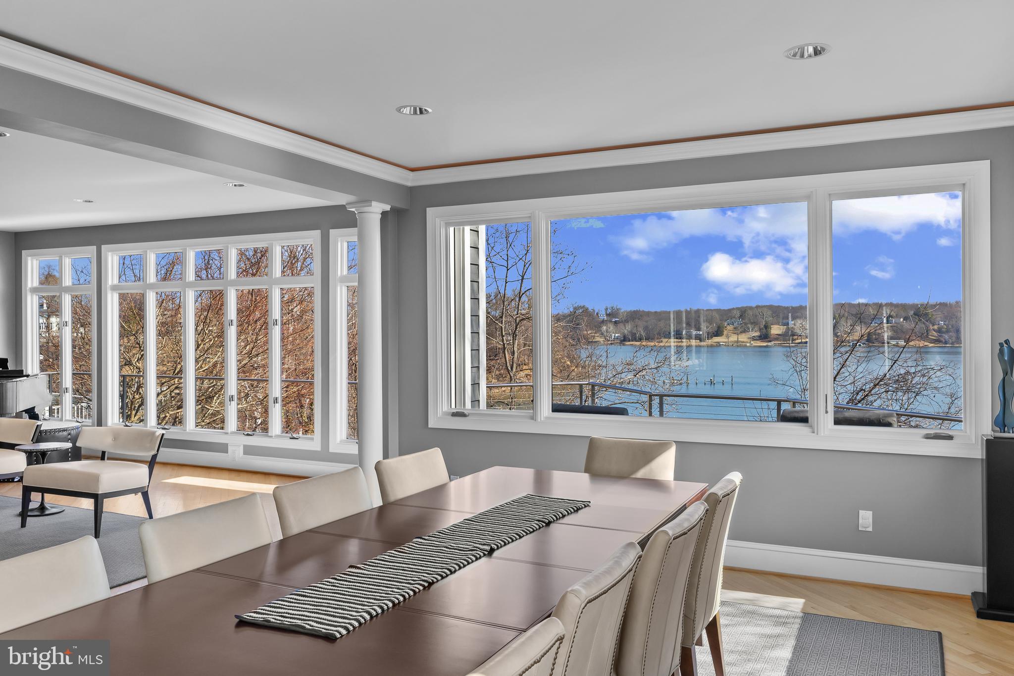 EPPING FOREST WATERFRONT | 349 SHERWOOD TRAIL