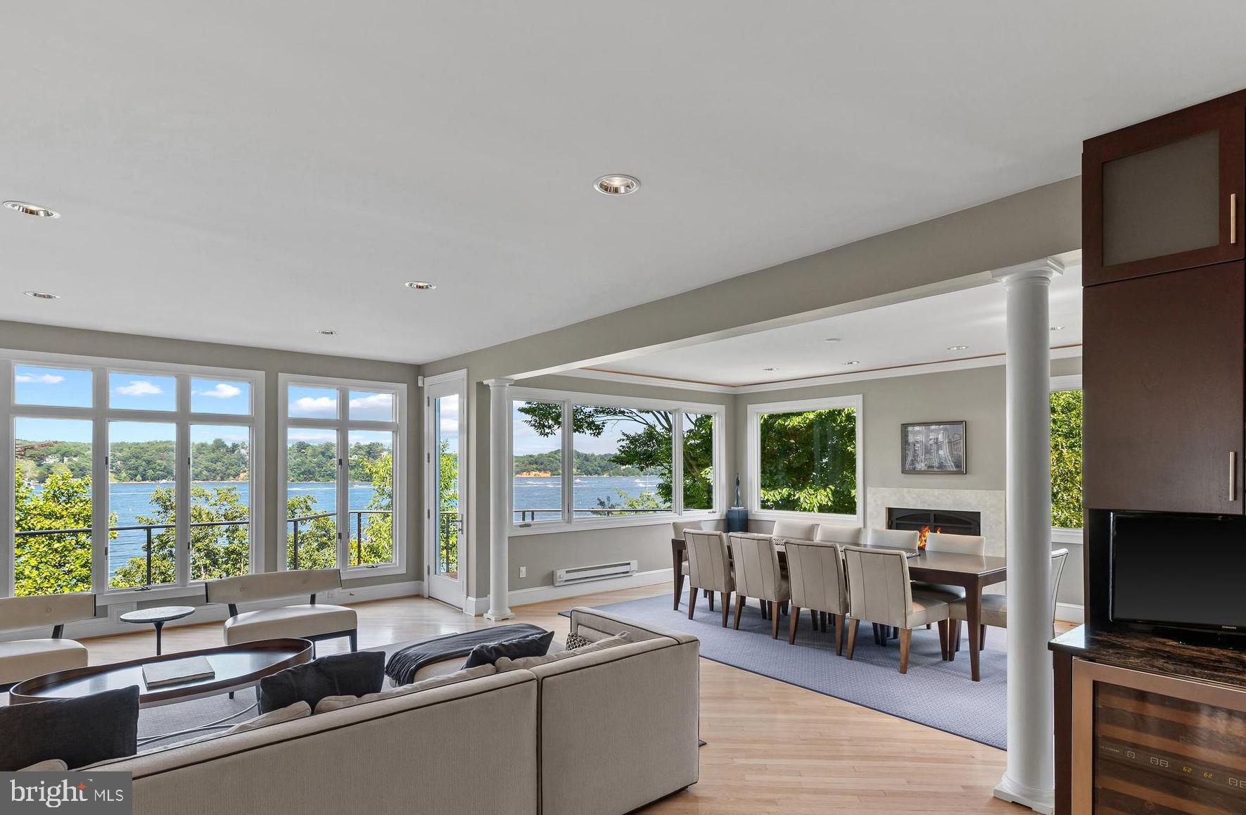 EPPING FOREST WATERFRONT | 349 SHERWOOD TRAIL
