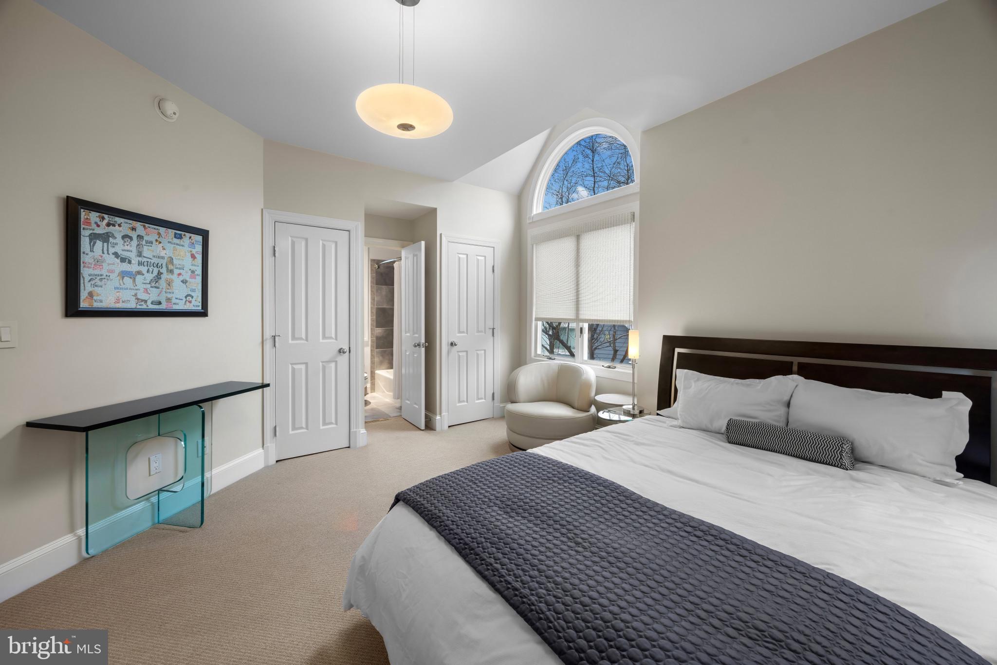 EPPING FOREST WATERFRONT | 349 SHERWOOD TRAIL