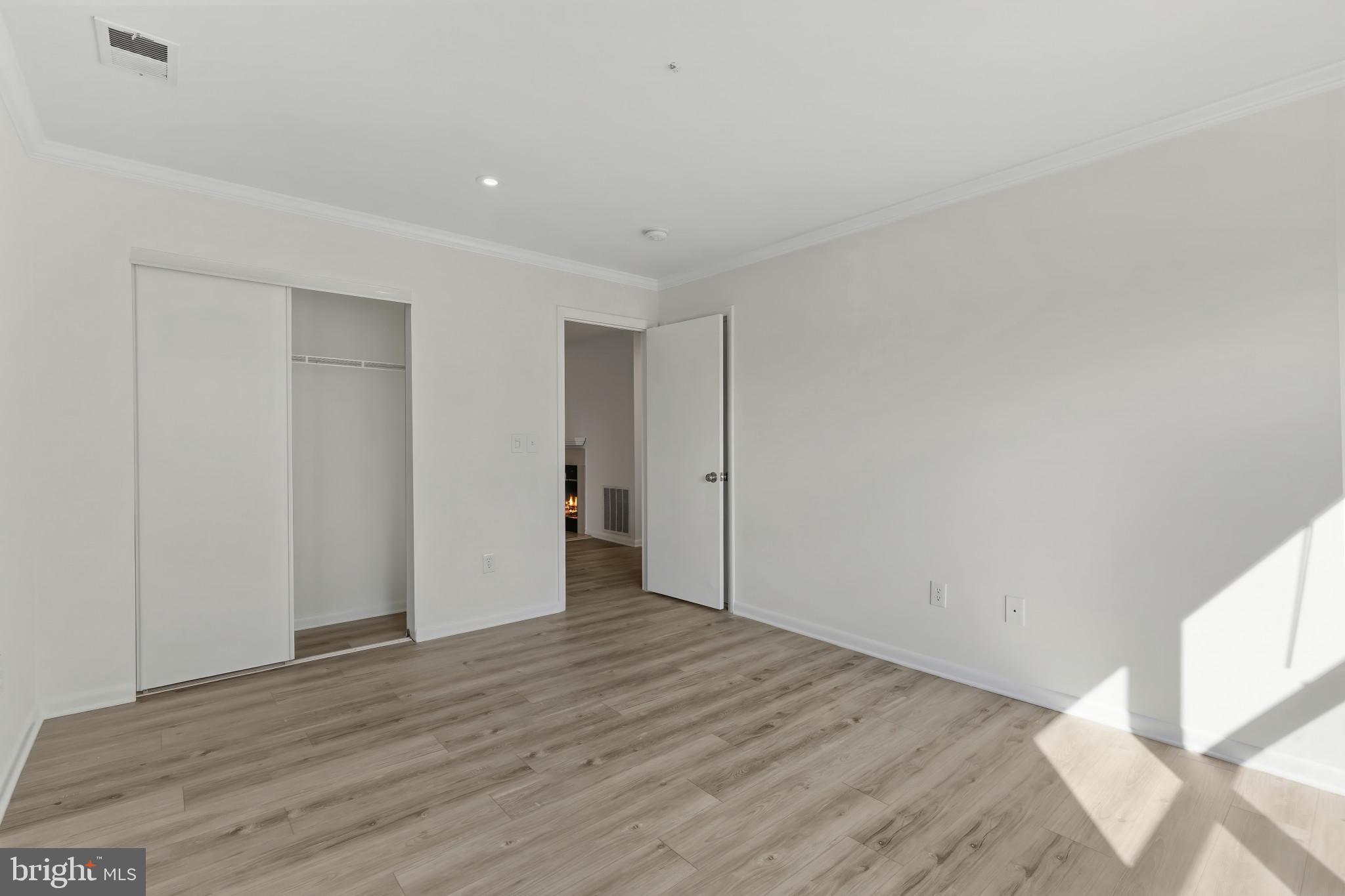 ANNAPOLIS CONDO | 40 GREYSTONE COURT, UNIT I