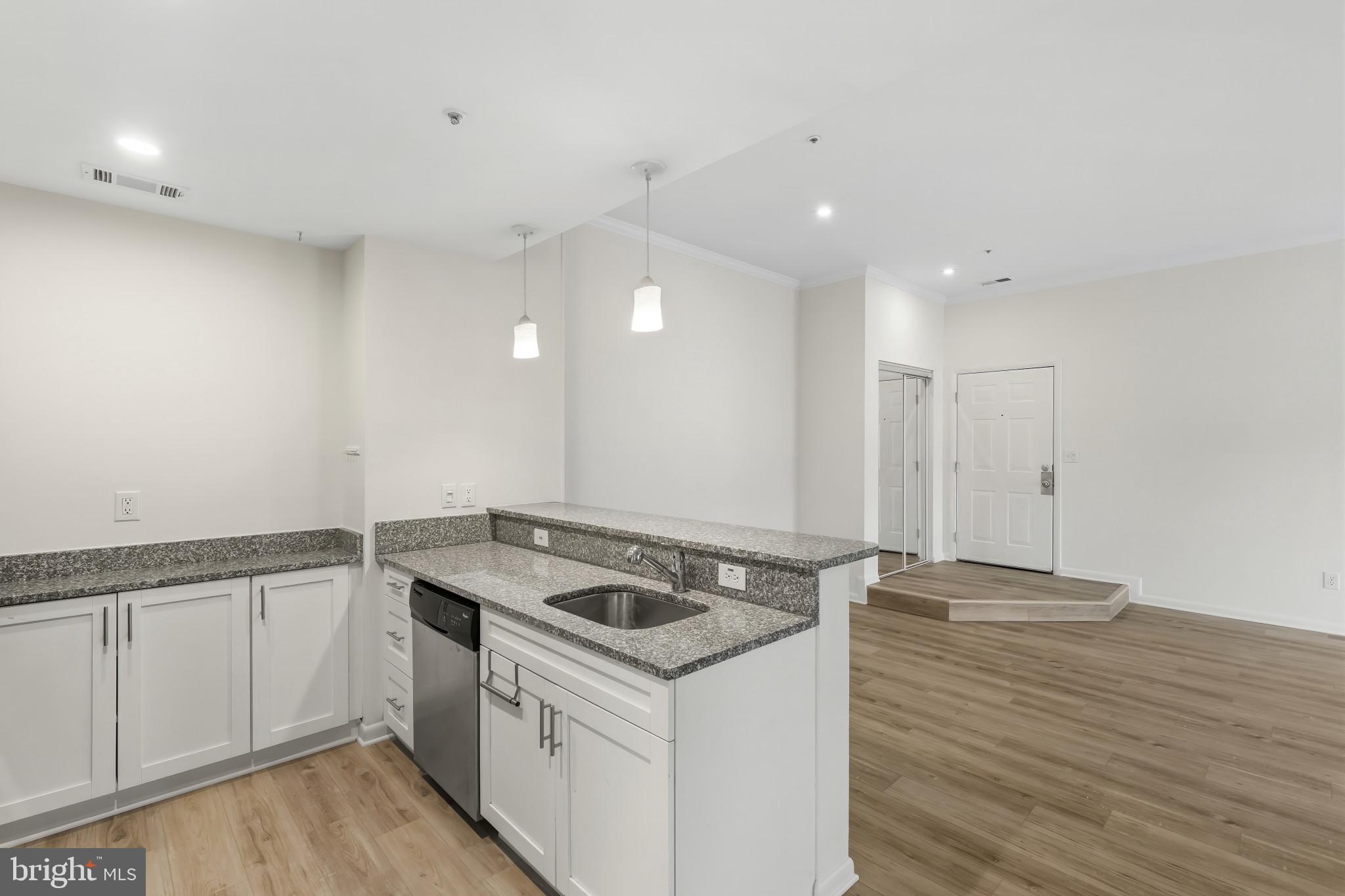 ANNAPOLIS CONDO | 40 GREYSTONE COURT, UNIT I