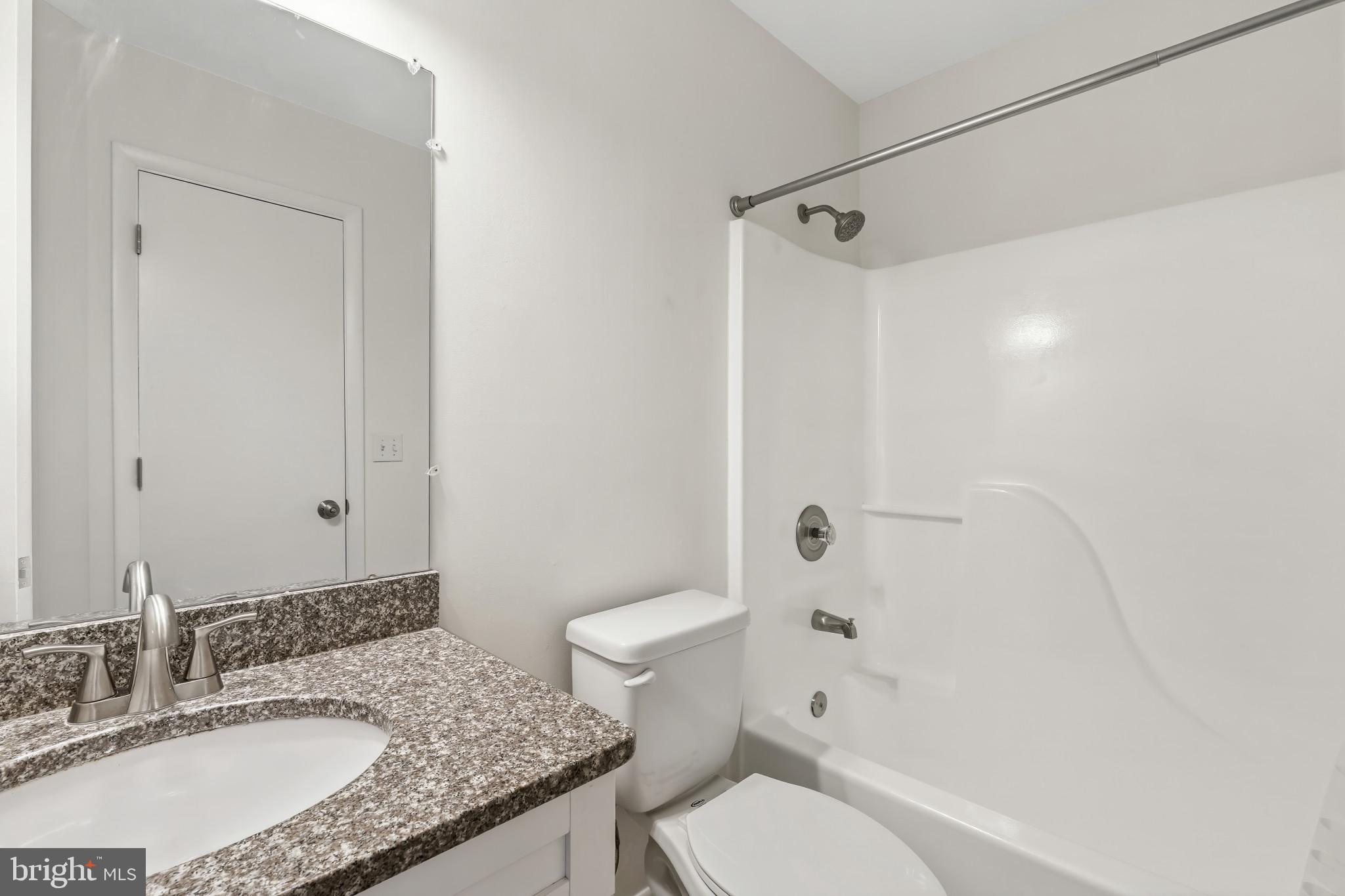 ANNAPOLIS CONDO | 40 GREYSTONE COURT, UNIT I