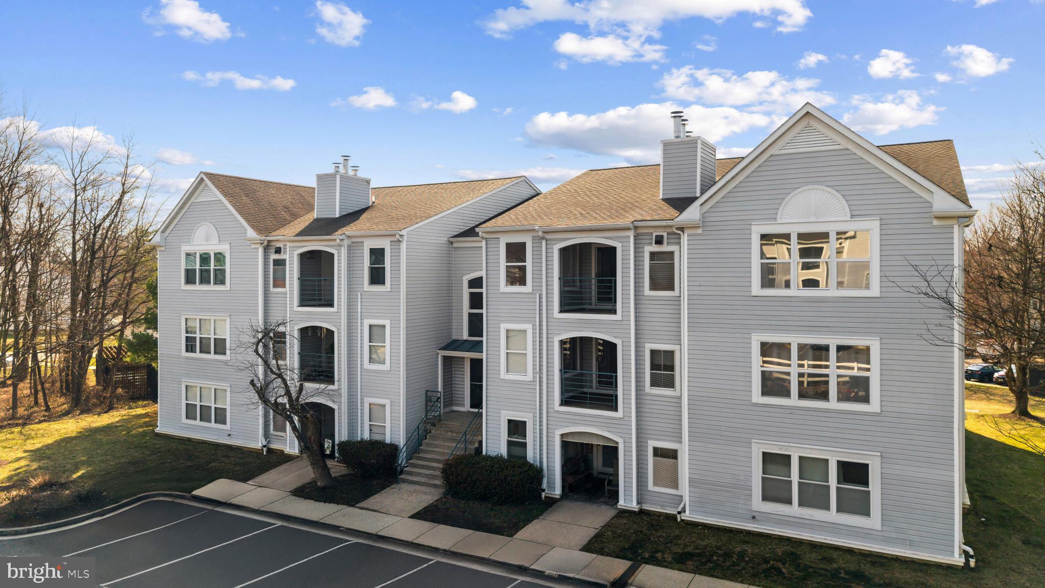 ANNAPOLIS CONDO | 40 GREYSTONE COURT, UNIT I