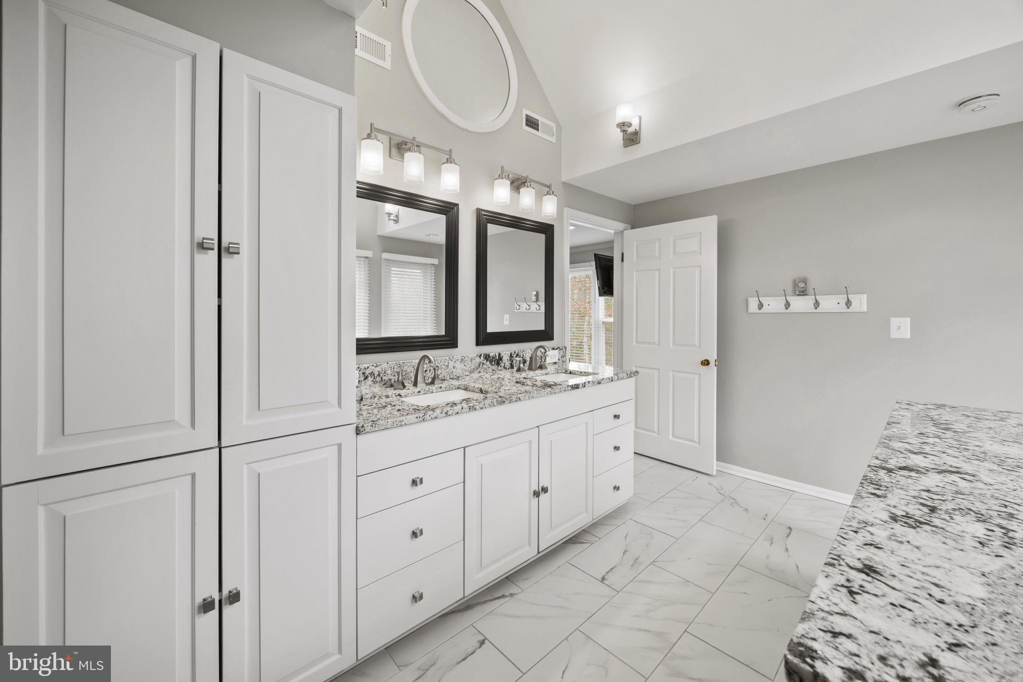 HARBOR HILLS | 3484 OLYMPIA ROAD