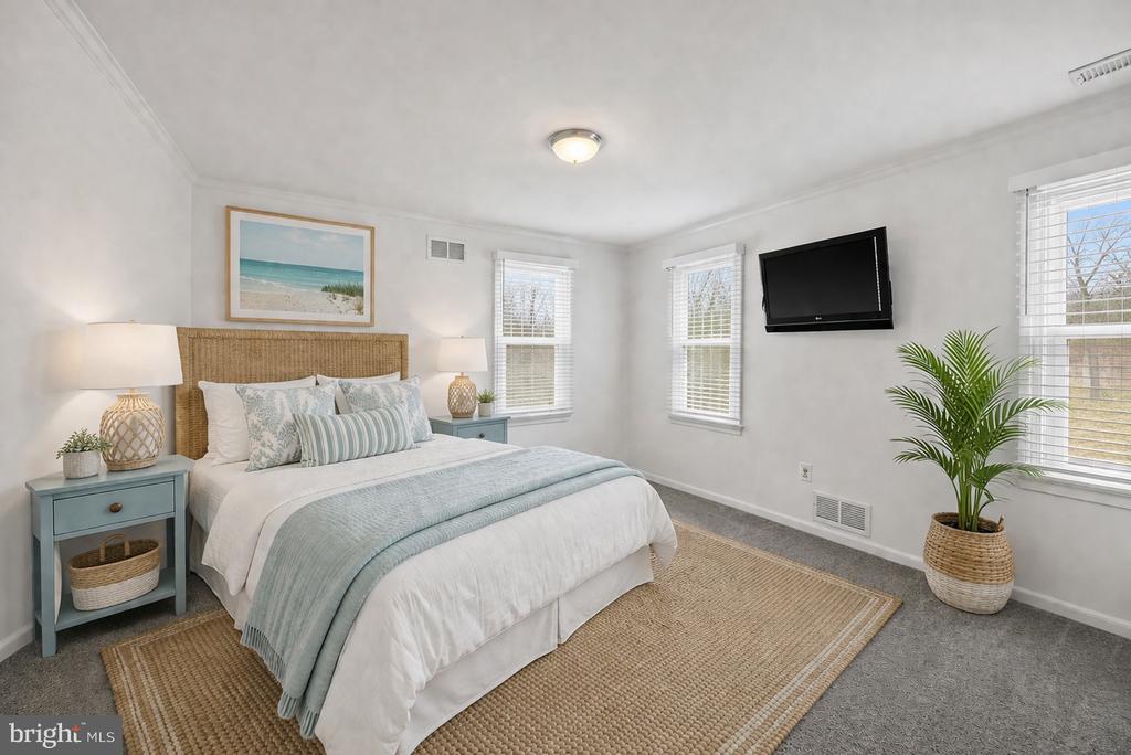 HARBOR HILLS | 3484 OLYMPIA ROAD