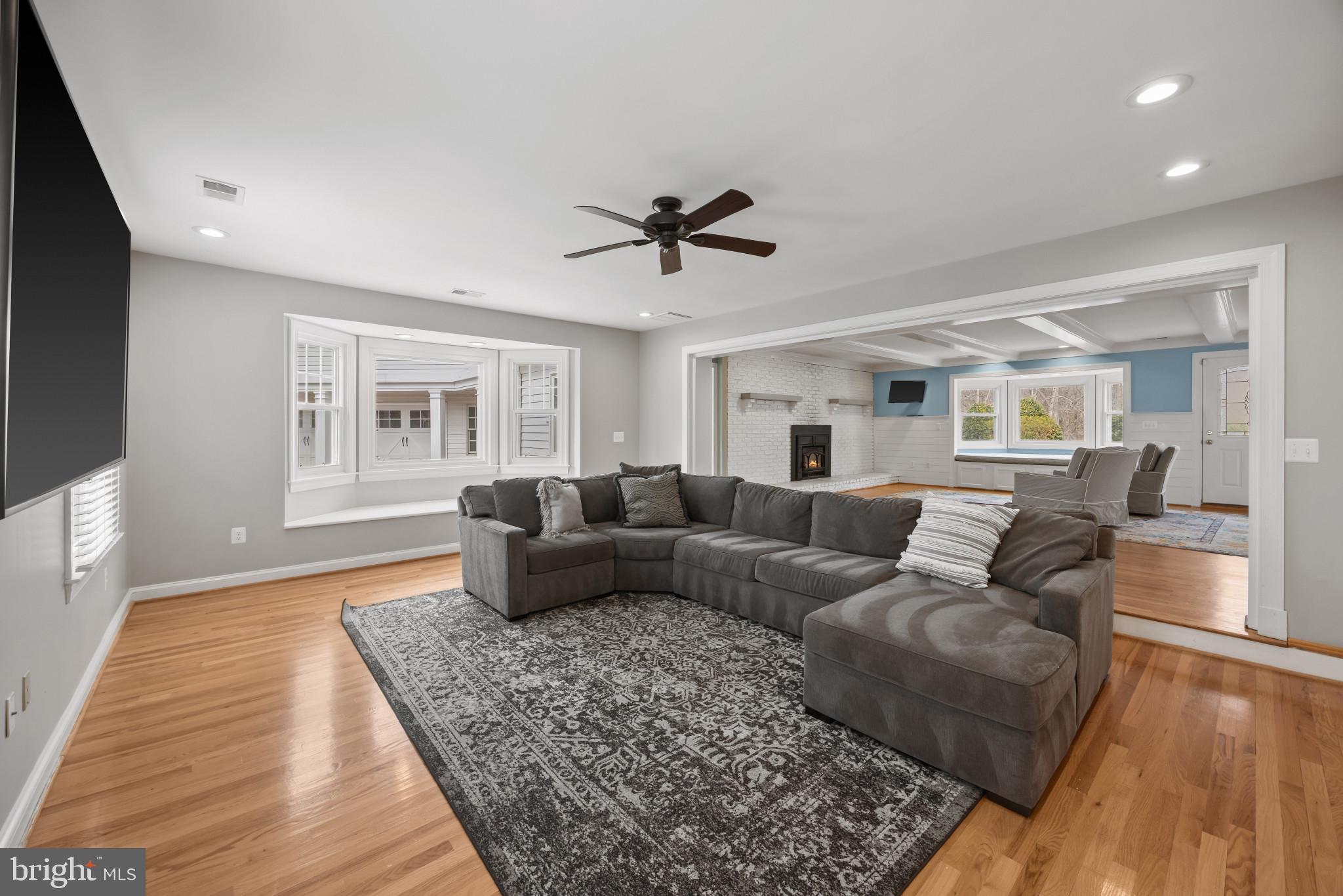 HARBOR HILLS | 3484 OLYMPIA ROAD