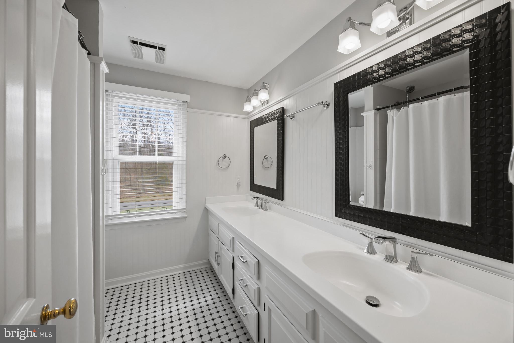 HARBOR HILLS | 3484 OLYMPIA ROAD