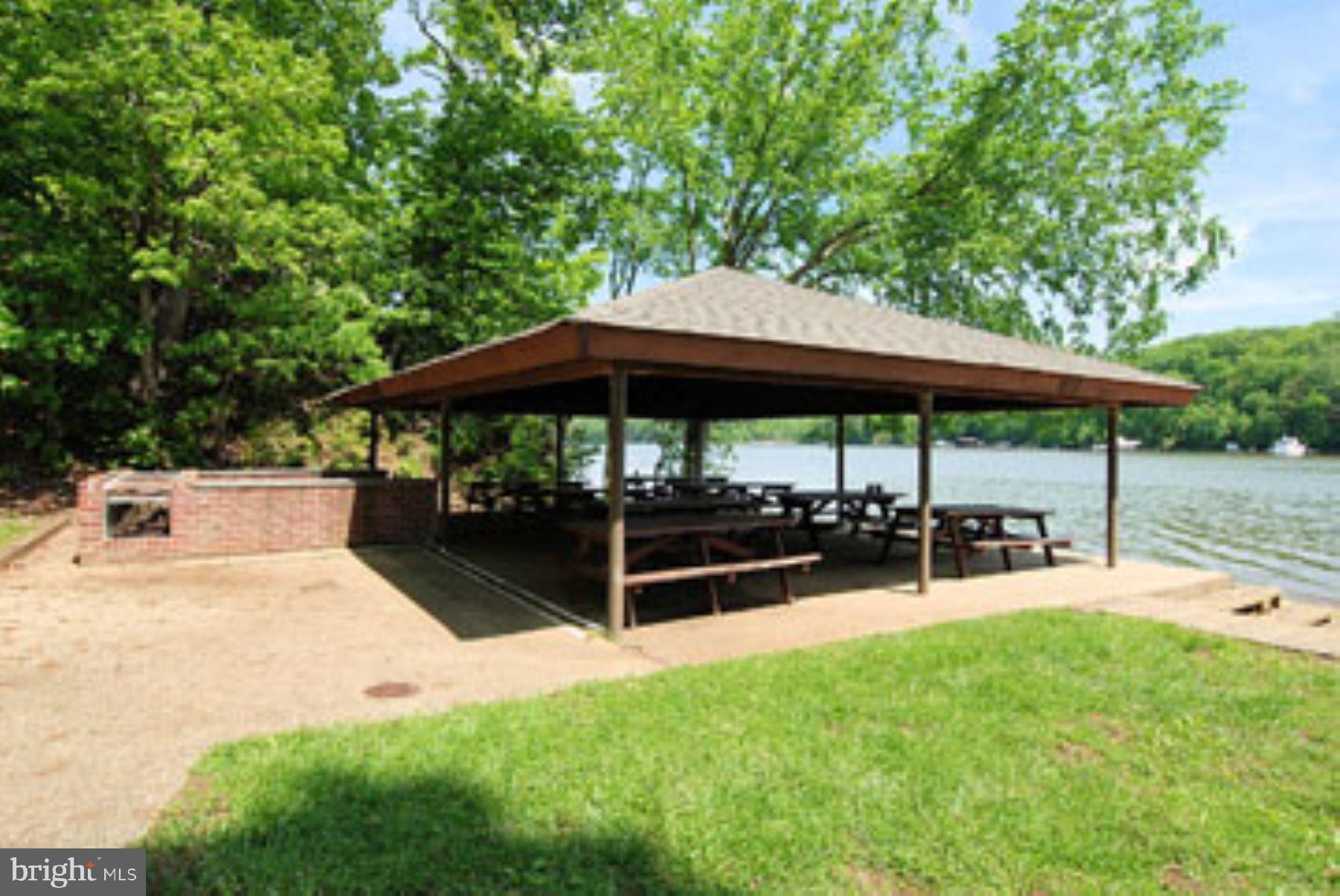 HARBOR HILLS | 3484 OLYMPIA ROAD