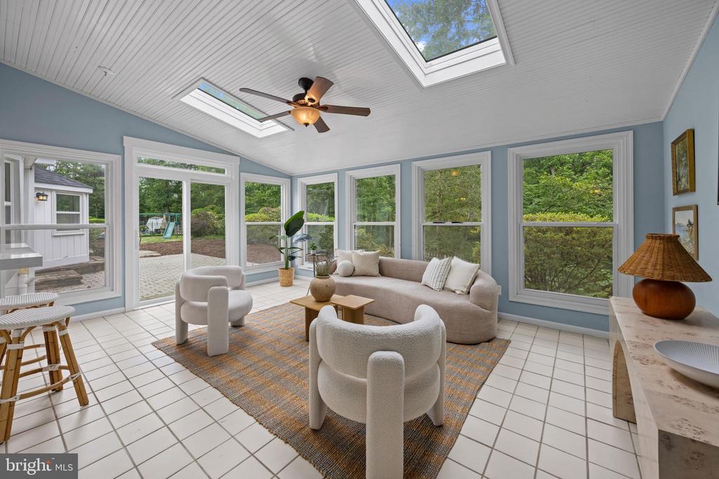 HARBOR HILLS | 3484 OLYMPIA ROAD